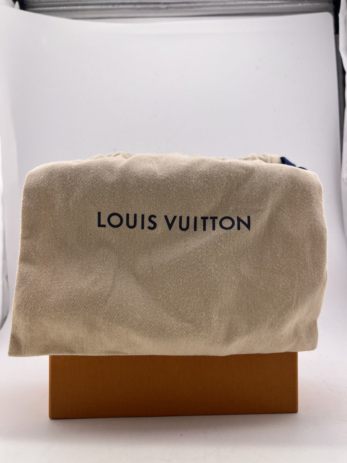 Louis Vuitton VERY CLEAN LOUIS VUITTON DIMENSION 40MM REVERSIBLE BELT Size 46 - 12 Thumbnail