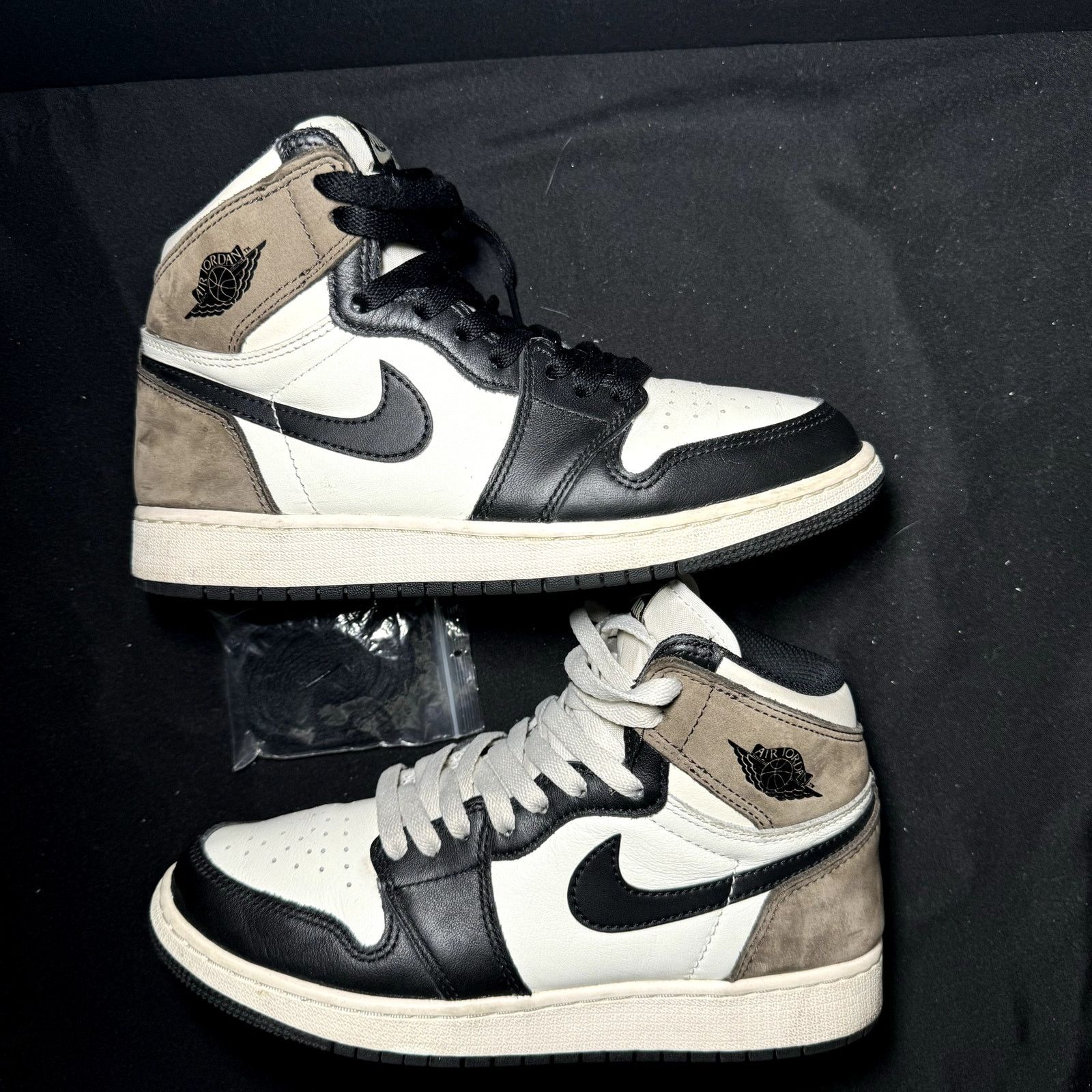 Jordan Brand × Nike Nike Air Jordan 1 Retro High OG GS Dark Mocha - Size 6 Size US 6 / EU 39 - 2 Thumbnail