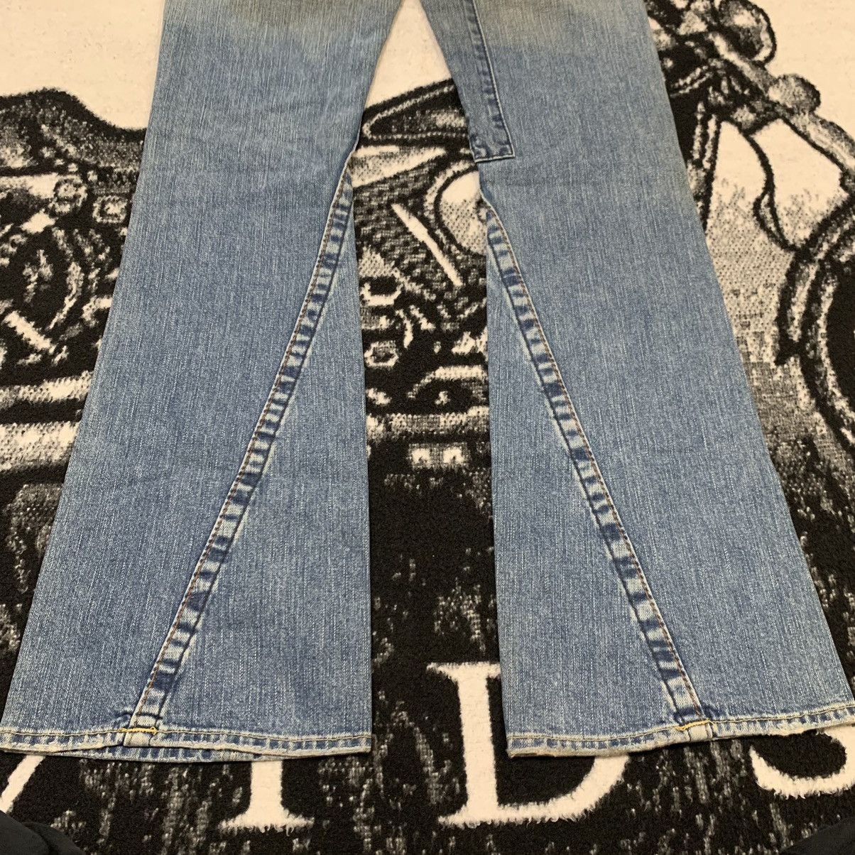 True Religion True Religion Section Joey Patch Distressed Bootcut Jeans Size 27" / US 4 / IT 40 - 13 Thumbnail