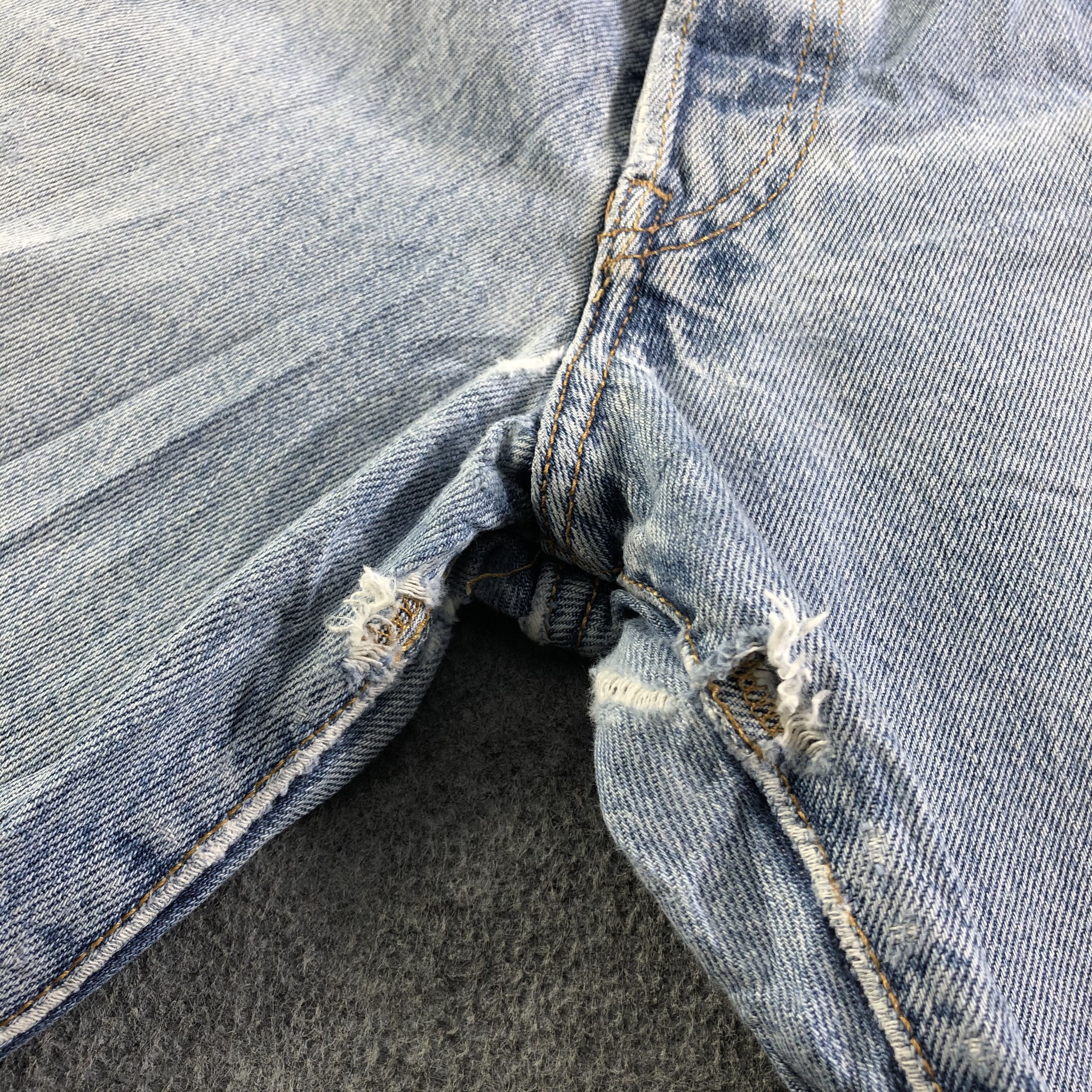 Levi's Vintage Blue Wash Levis 501 Jeans-J3730 Size US 29 - 9 Thumbnail