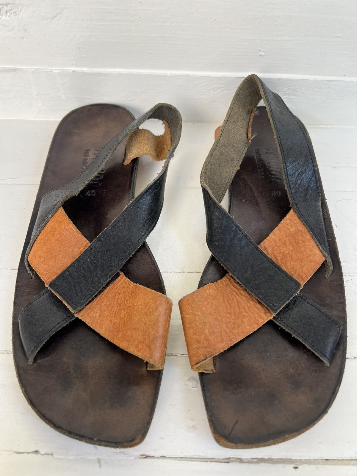 CYDWOQ Cydwoq Flat Casual Leather Sandals Black/ Brown Shoes Size US 10 / EU 43 - 2 Thumbnail