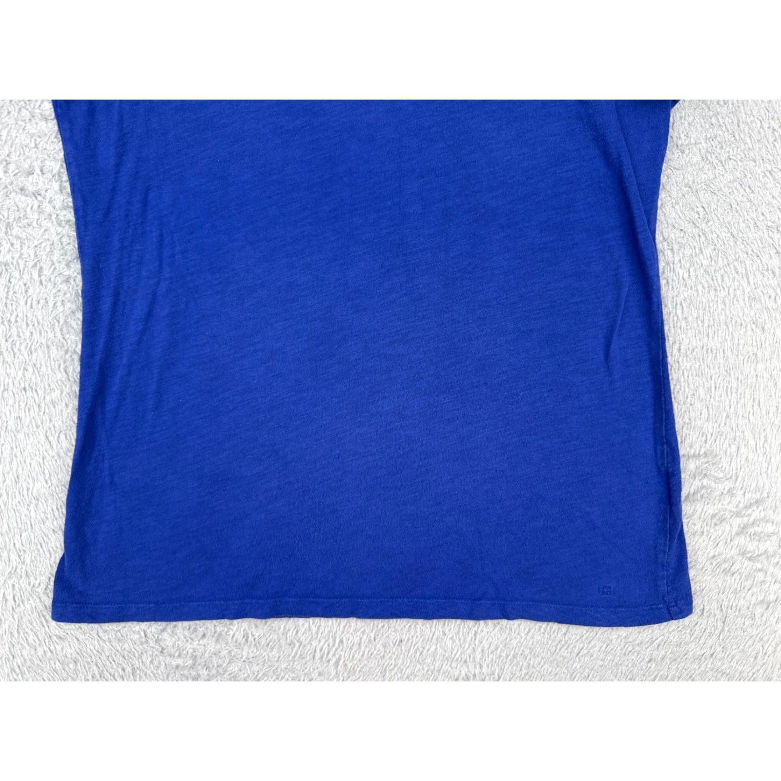 Tommy Hilfiger VINTAGE Tommy Hilfiger Shirt Women L Blue V-Neck Short Sleeve 100% Cotton Logo Casual Mens? Womens? Wait. No. END. Size L / US 10 / IT 46 - 5 Thumbnail