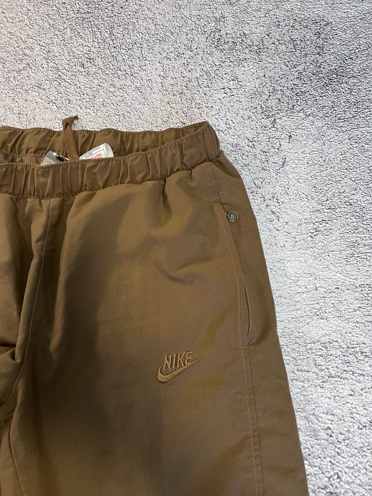 Nike Vintage Nike Brown Track Pants Y2K Swoosh Size S Size 28" / US 6 / IT 42 - 14 Thumbnail