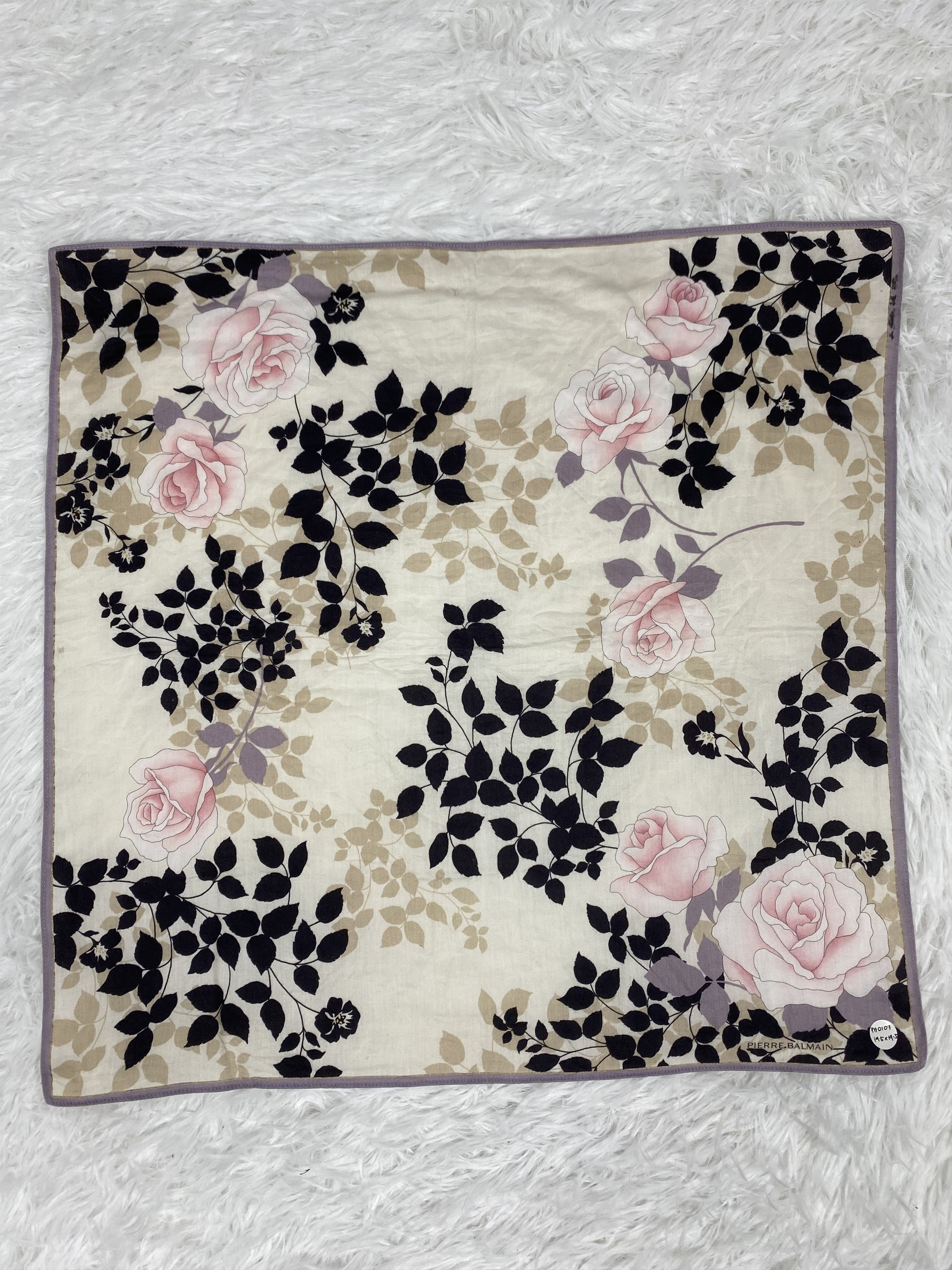 Pierre Balmain Vintage Pierre Balmain Handkerchief PH0107 Size ONE SIZE - 3 Thumbnail