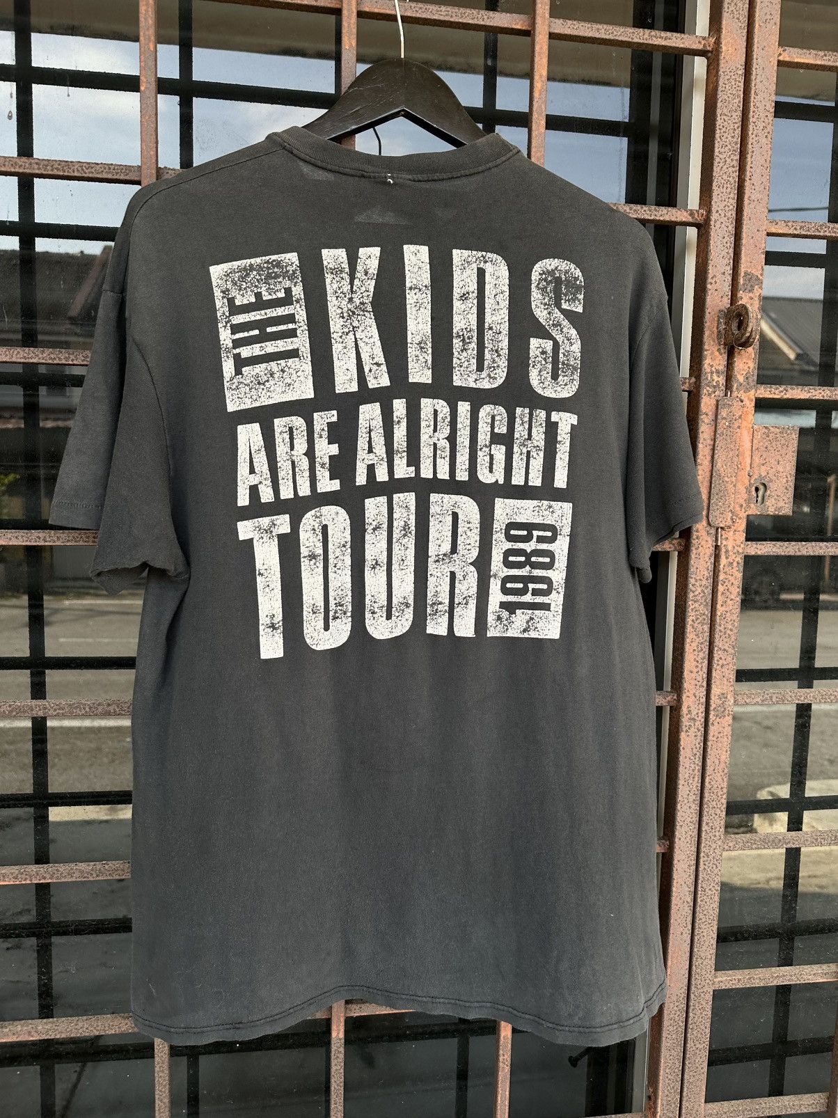 Vintage Thrashed THE WHO Thin Paper Faded Distressed ERD GRUNGE Size US XL / EU 56 / 4 - 8 Thumbnail
