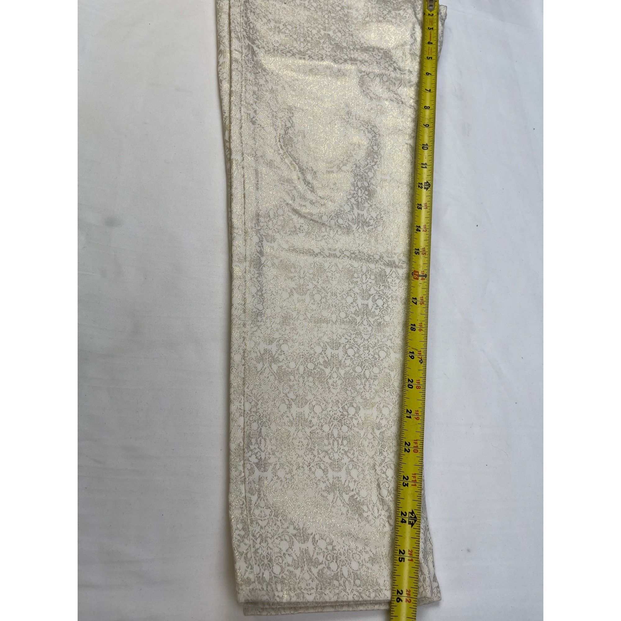 Rock & Republic Rock & Republic Women White & Gold Jeans Straight Size 10 (3 Size 32" / US 10 / IT 46 - 10 Thumbnail