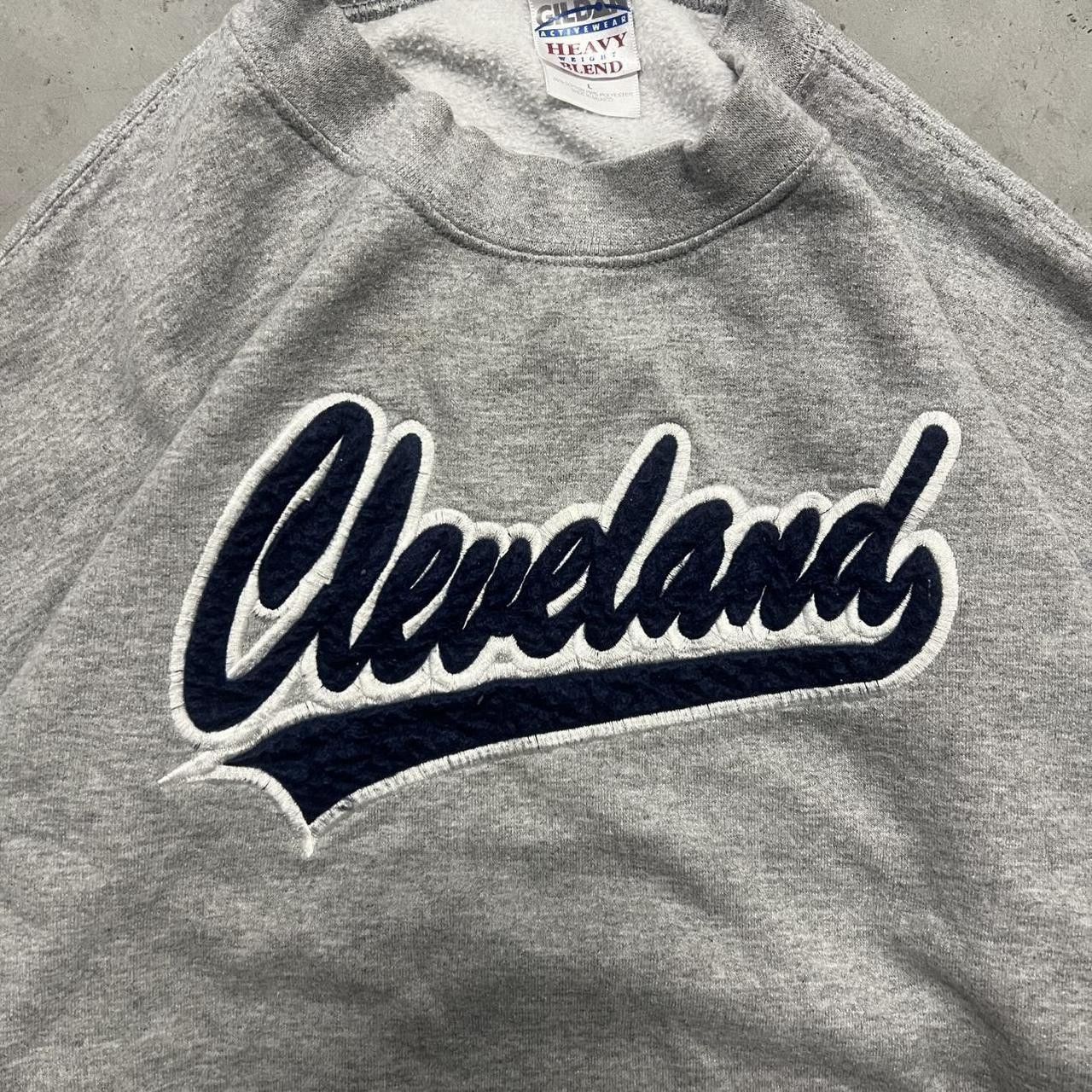 Vintage Crazy Vintage Y2K/2000s Cleveland Ohio Sweatshirt crewneck Streetwear essential! Size US L / EU 52-54 / 3 - 2 Thumbnail