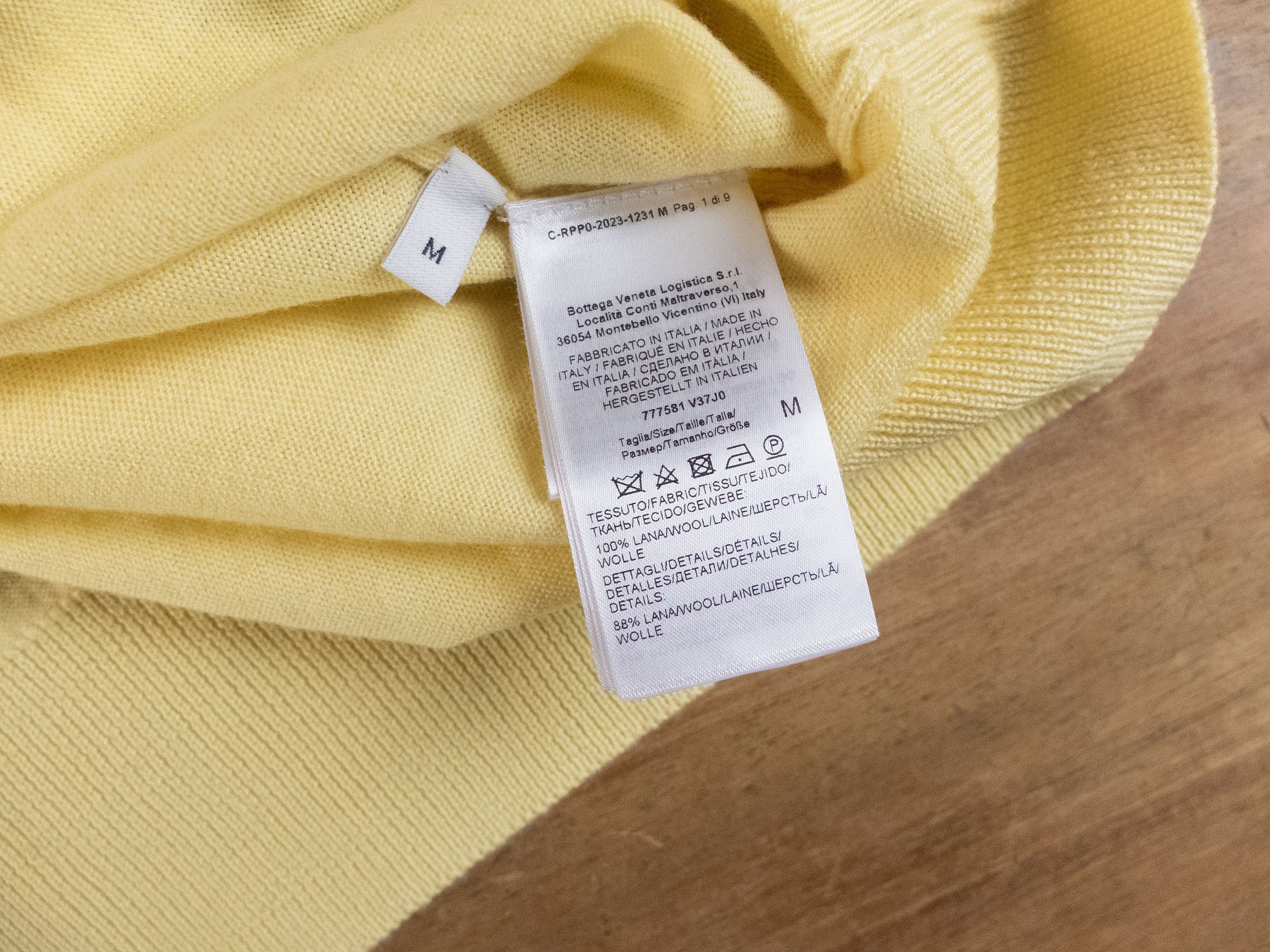 Bottega Veneta BOTTEGA VENETA yellow lightweight wool sweater Medium q Size US M / EU 48-50 / 2 - 7 Thumbnail