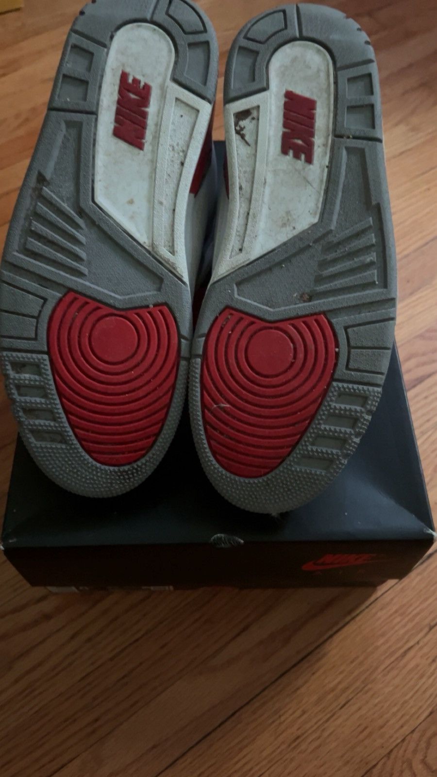 Jordan Brand Fire Red Jordan 3s Size US 8.5 / EU 41-42 - 5 Thumbnail