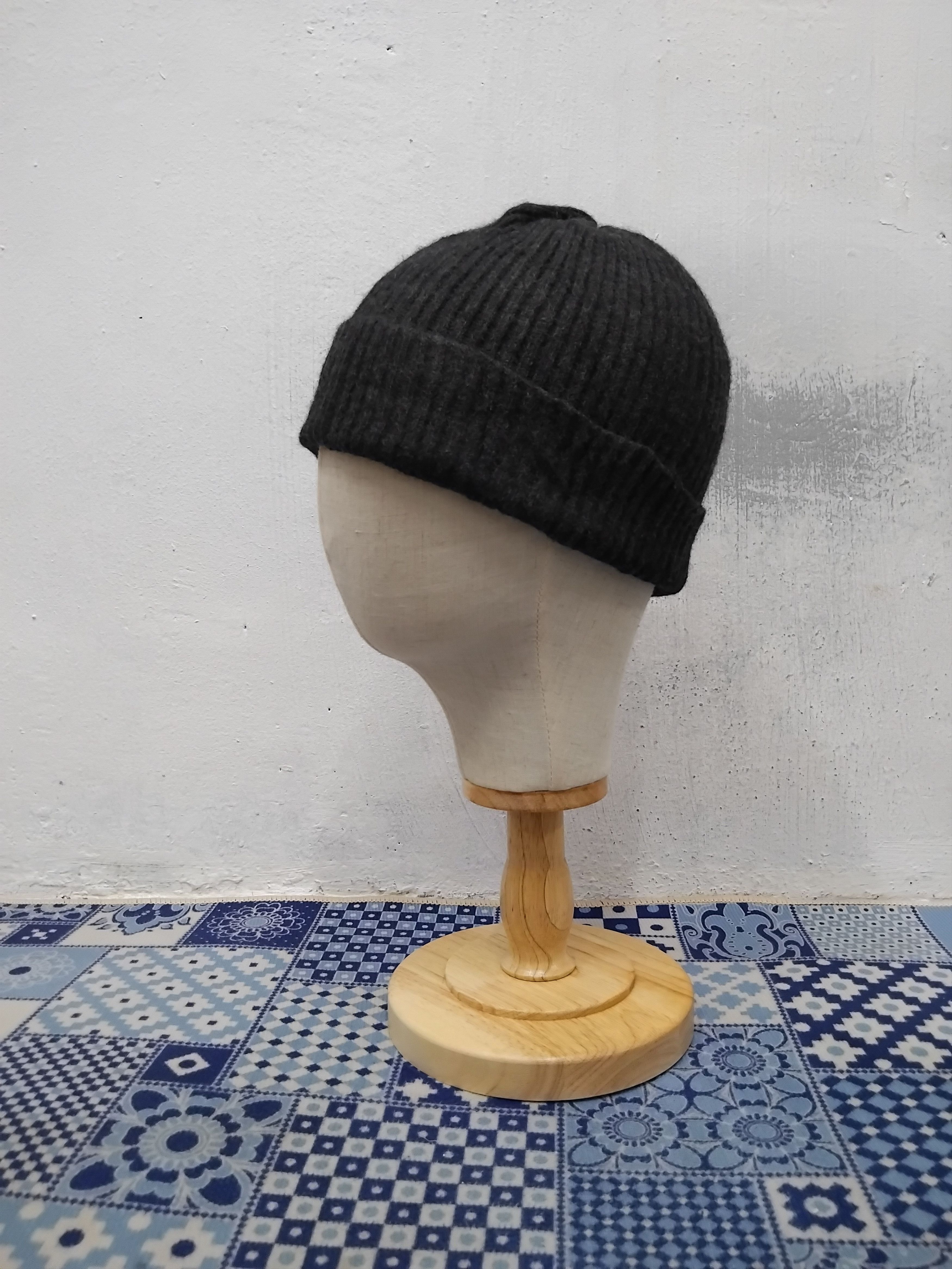 Japanese Brand 💥Uniqlo dark grey Japanese brand beanie Size ONE SIZE - 4 Thumbnail