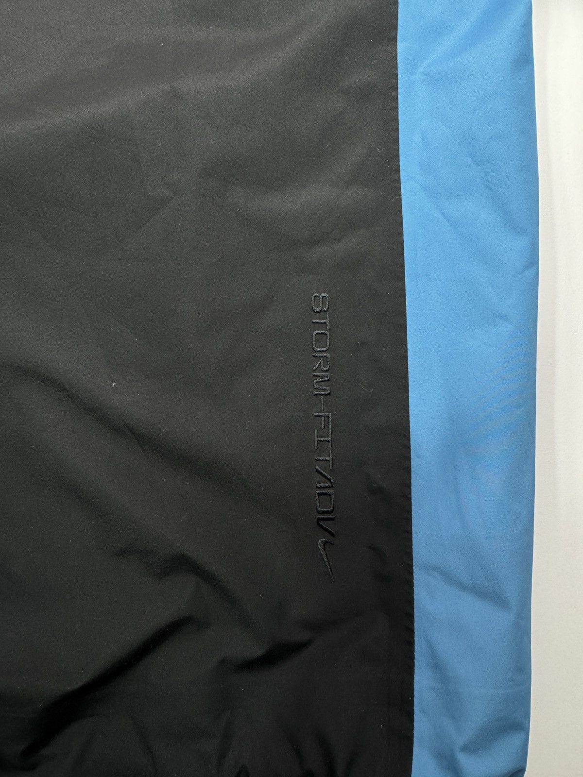 Nike ACG CHAIN OF CRATERS GORE-TEX WIND BREAKER Size US M / EU 48-50 / 2 - 4 Thumbnail
