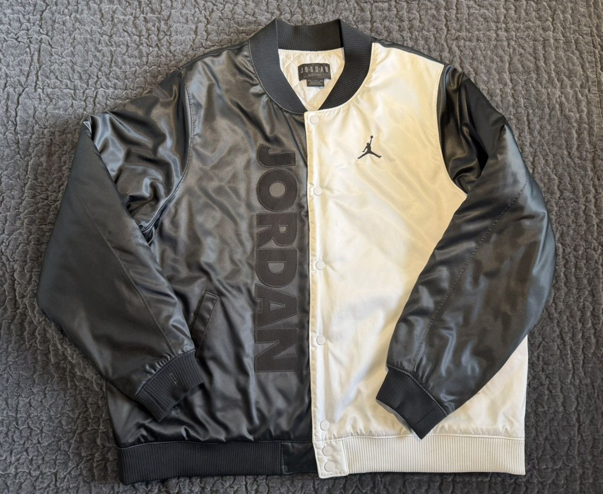 Jordan Brand Jordan LGC AJ11 "Concord" Bomber Jacket Black/White XXL Size US XXL / EU 58 / 5 - 2 Thumbnail