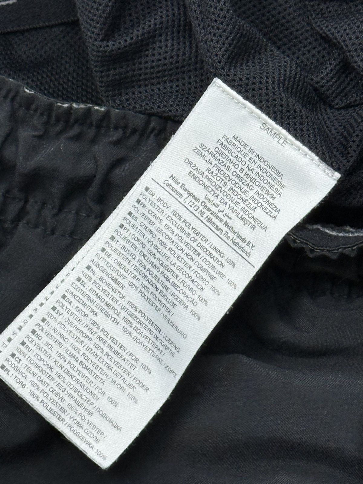 Nike nike vintage nylon shorts Size US 32 / EU 48 - 6 Thumbnail