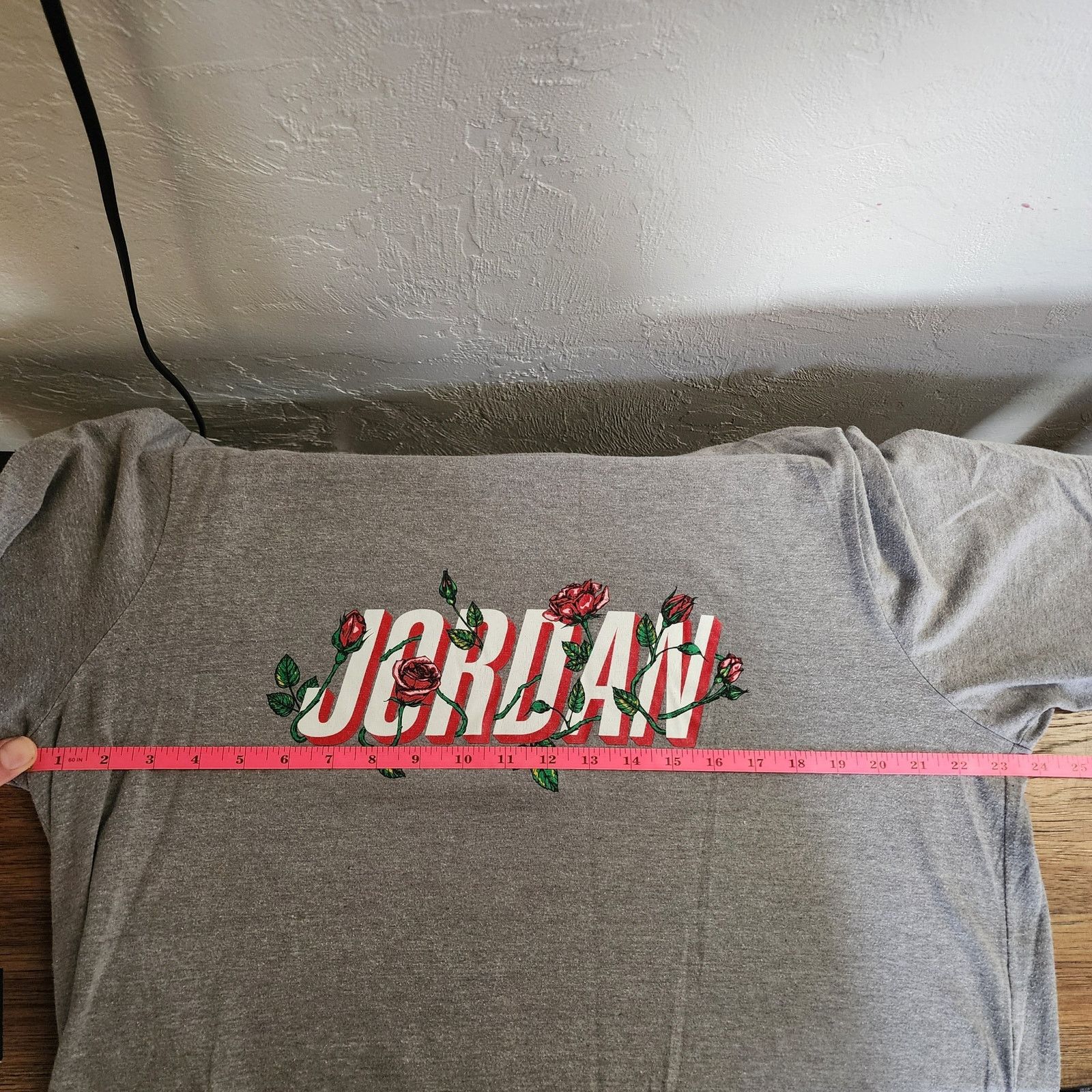 Jordan Brand Jordan XL Gray Roses T-Shirt Air Jordan Size US XL / EU 56 / 4 - 4 Thumbnail