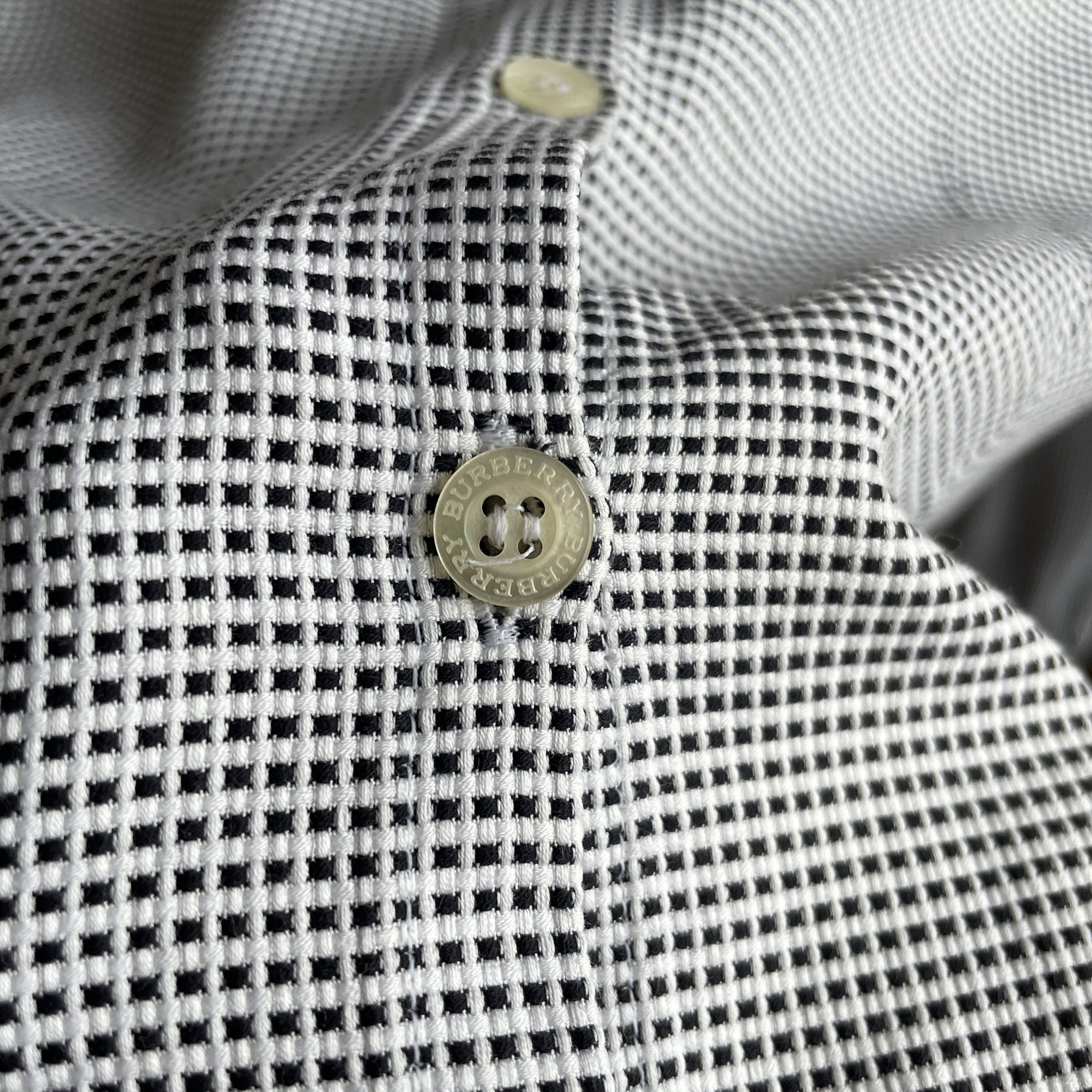 Burberry Burberry Womens Checkered Shirt Size US 4/ GB 8/ EU 36 Size S / US 4 / IT 40 - 7 Thumbnail