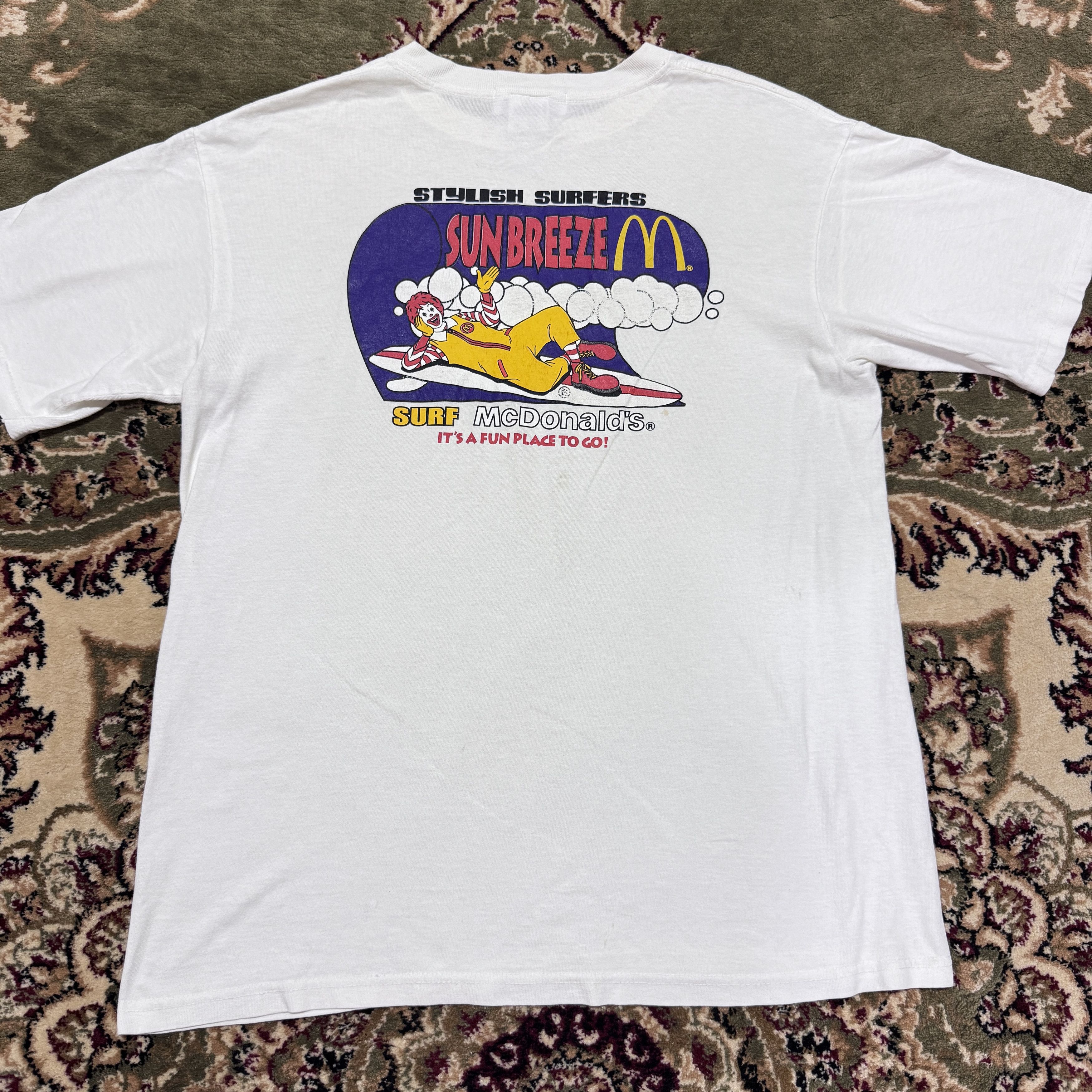 Vintage Vintage Ronald McDonalds Sun Breeze Surf Skate T shirt Size US M / EU 48-50 / 2 - 1 Thumbnail