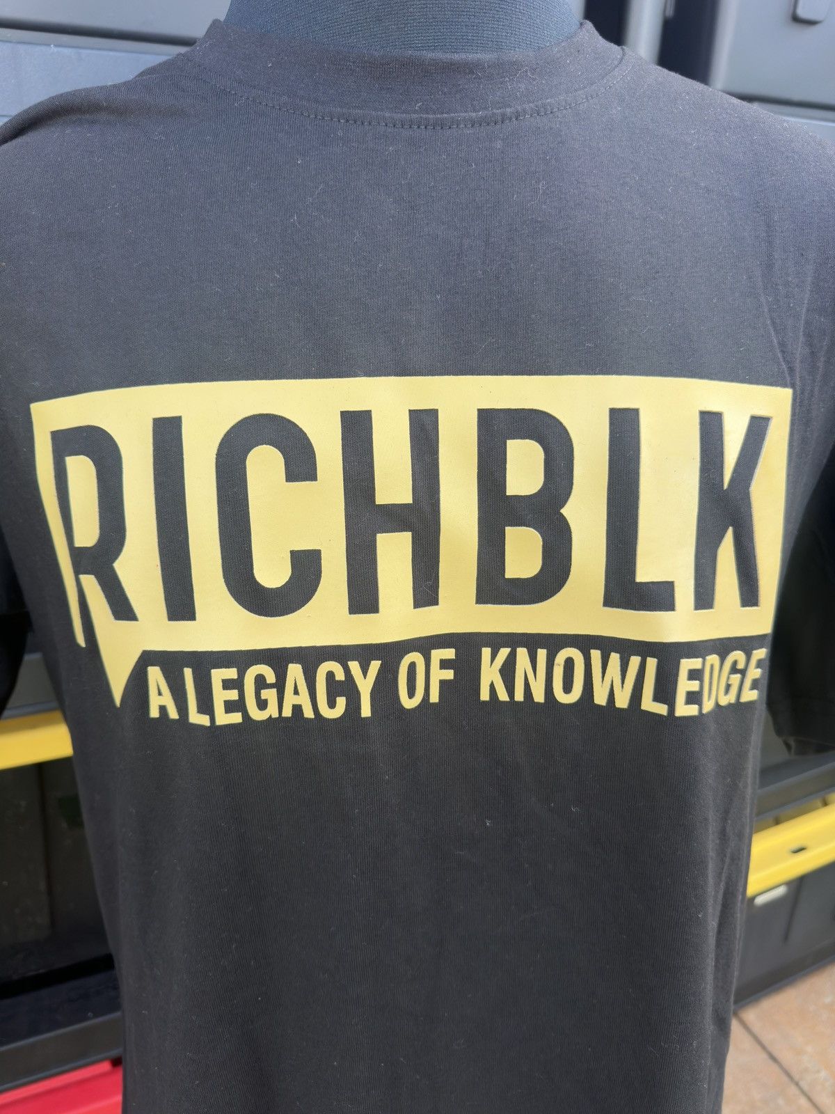 Other PreOwned Richblk T-Shirt Black/Yellow Men's 2XL Size US XXL / EU 58 / 5 - 3 Thumbnail