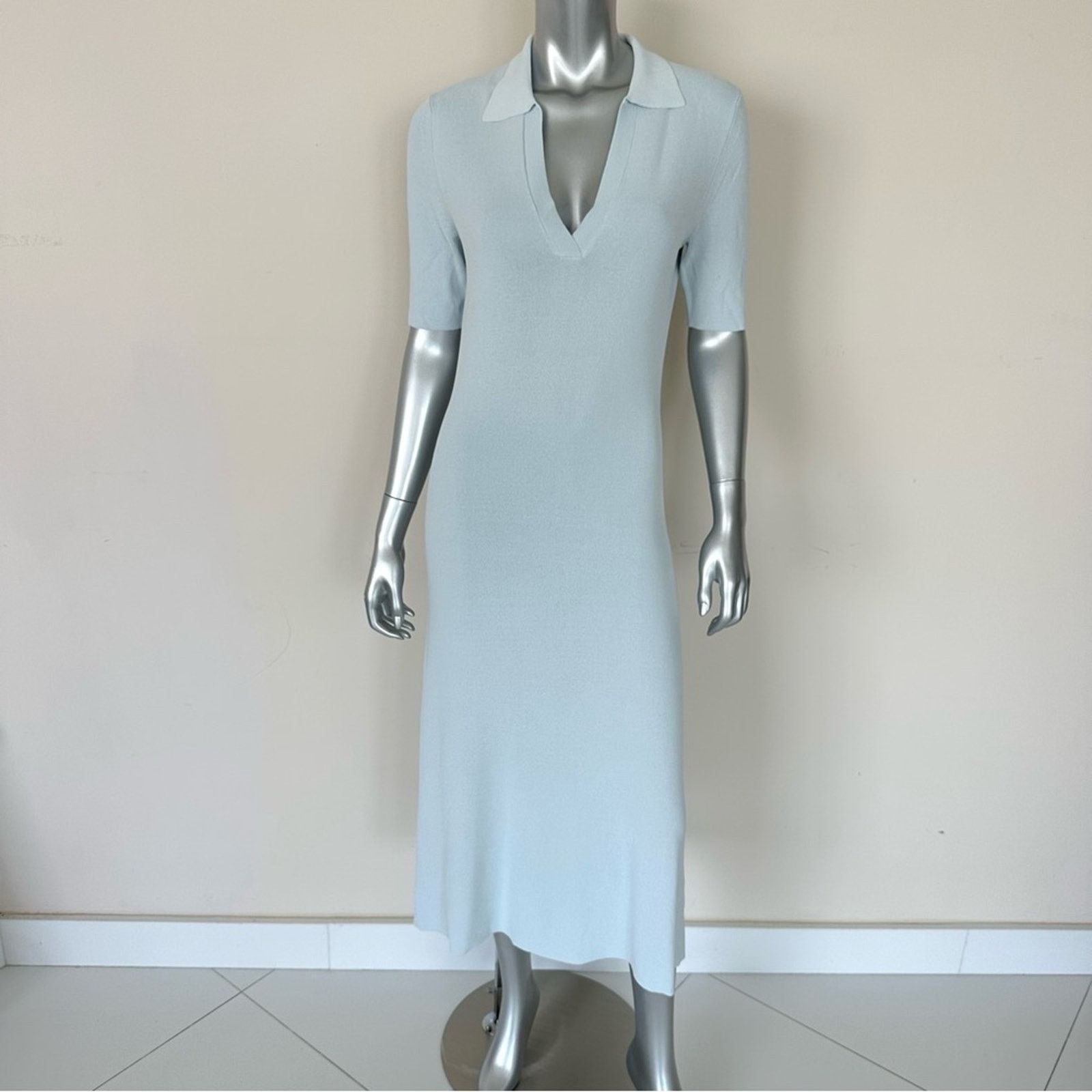 Equipment NEW Equipment women dress size S Retail 350$ Size S / US 4 / IT 40 - 1 Thumbnail