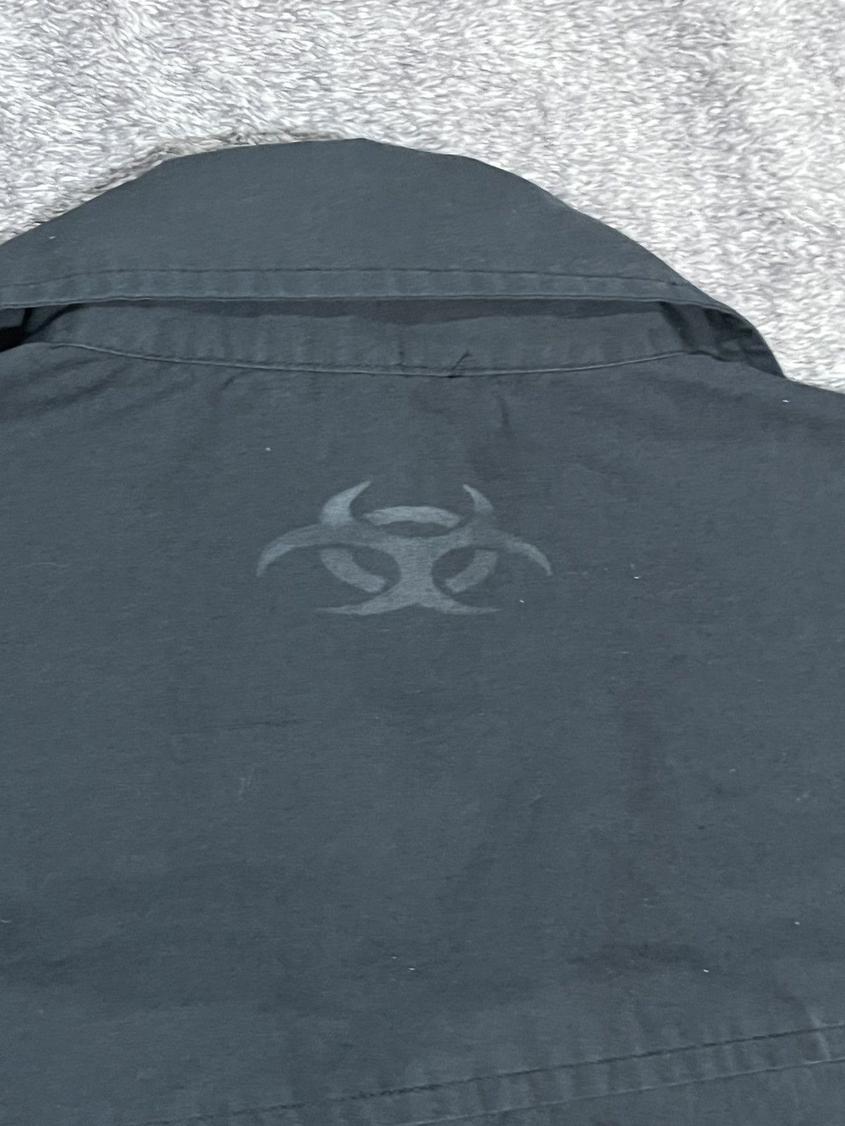 Other Structured Biohazard Print Long Sleeve Button Up Size US L / EU 52-54 / 3 - 4 Thumbnail