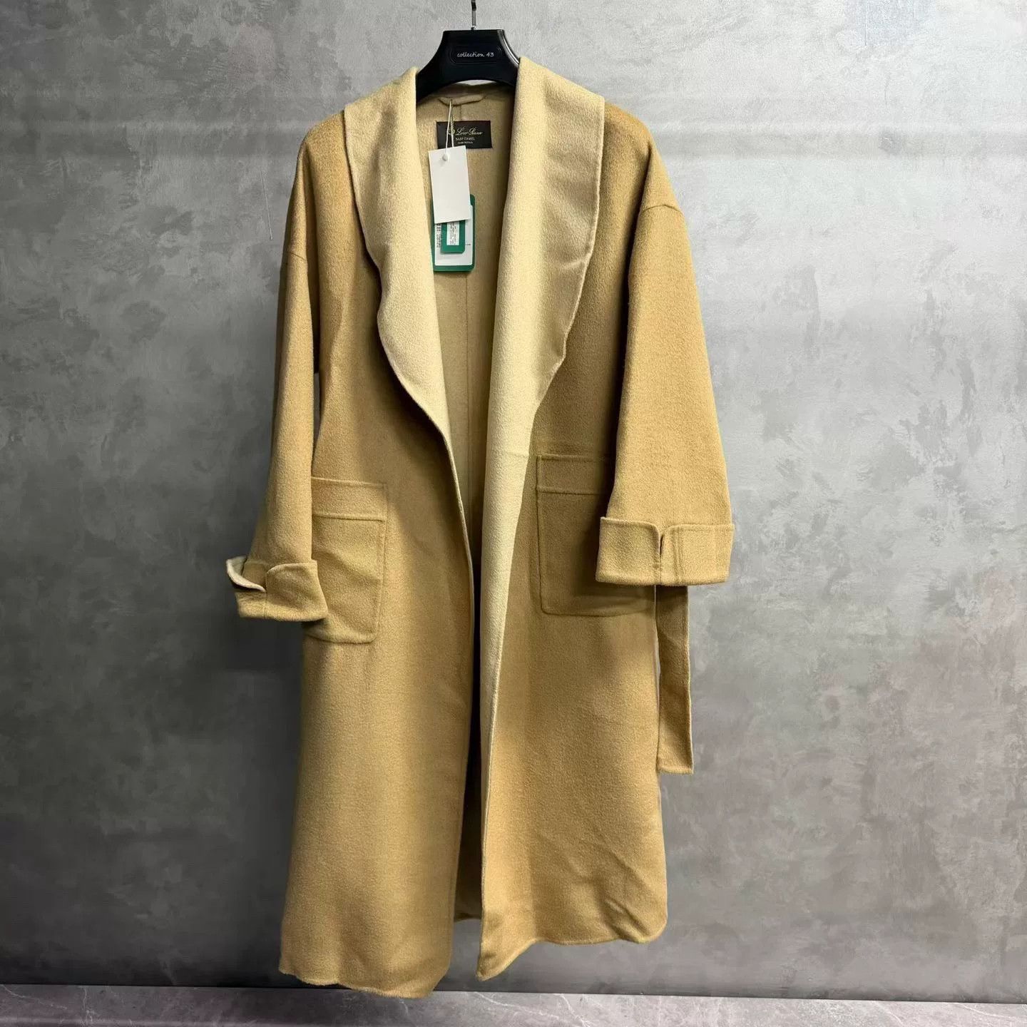 Loro Piana Loro Piana Oversized Long Beige Coat S Women Size S / US 4 / IT 40 - 1 Thumbnail