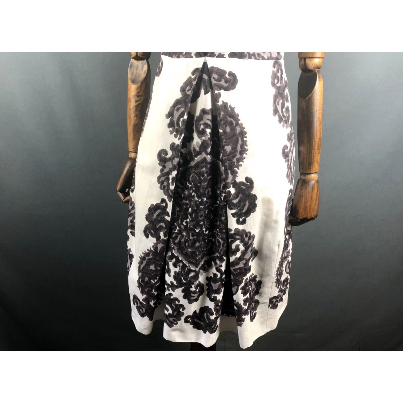 Sportmax Sportmax Women's Sleeveless Dress Cotton White Floral Knee Length A-Line V-Neck 8 USA/Shipped Worldwide Size M / US 6-8 / IT 42-44 - 6 Thumbnail