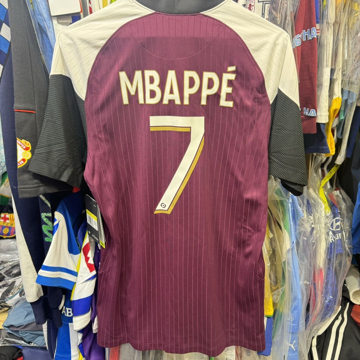 Jordan Brand PSG 20/21 third away shirt #7 Mbappe (Bnwt) Size US S / EU 44-46 / 1 - 2 Thumbnail
