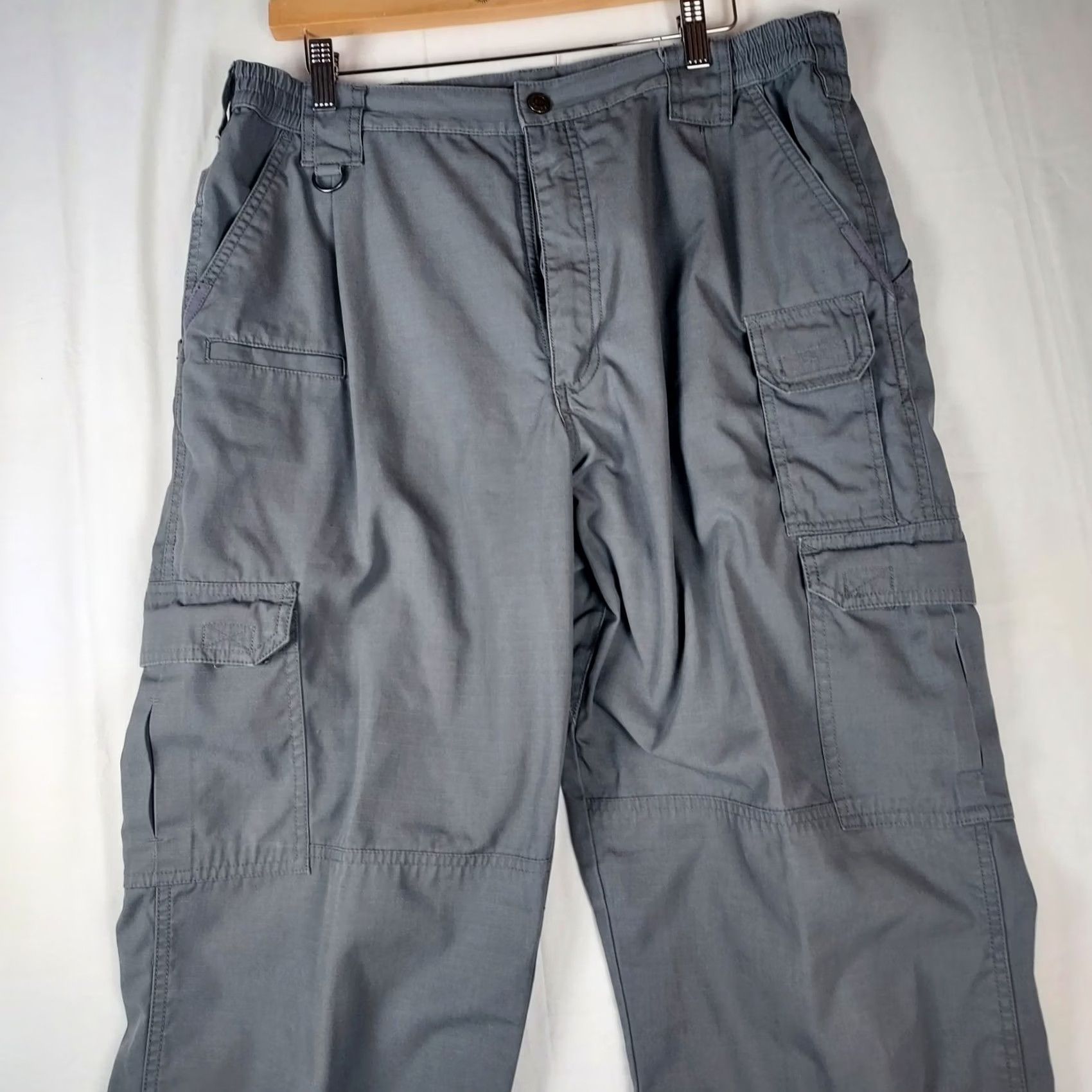 Vintage 5.11 Tactical Men's Cargo Pants 36×32 Gray with Utility Pockets Durable Canvas Straight Leg Flat Front Regular Waist 36 Machine Washable Men) Size US 36 / EU 52 - 4 Thumbnail