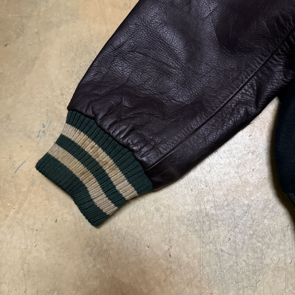 Other Vintage International Selection Arbatax Big Logo Varsity Size US L / EU 52-54 / 3 - 6 Thumbnail