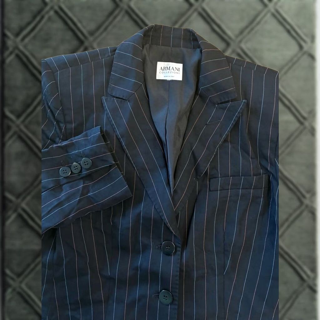 Armani Armani Collezioni Blazer Women M Wool Black Blue Red Pinstripe Three Button Size 10/M Size M / US 6-8 / IT 42-44 - 1 Thumbnail
