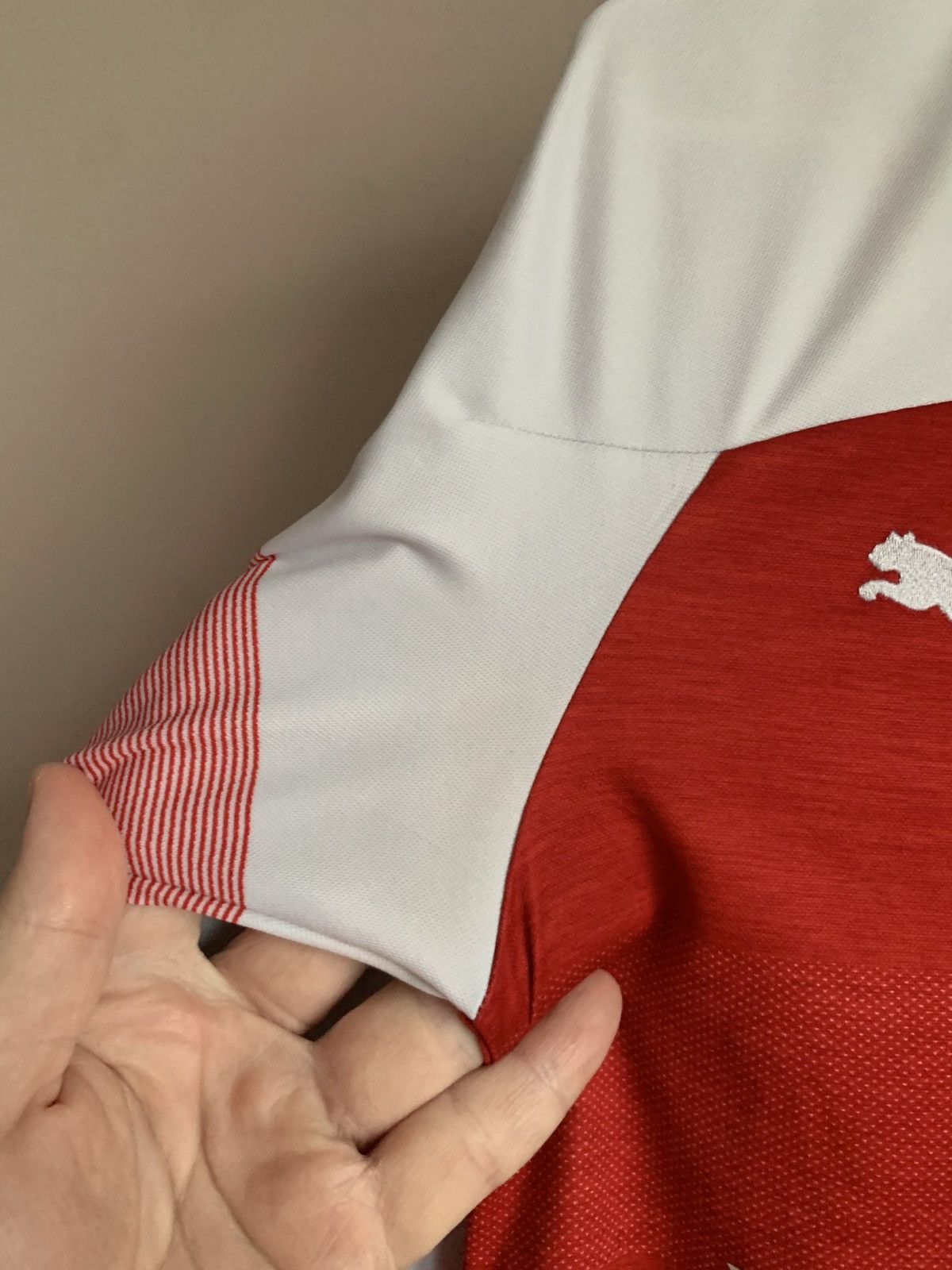 Puma Arsenal London Home Football Shirt Puma Soccer TORREIRA#11 Size US XS / EU 42 / 0 - 7 Thumbnail