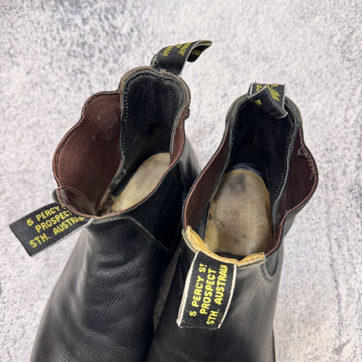 R.M. Williams R.M. Williams Mens Classic Black Leather Chelsea Boots US11 Size US 11 / EU 44 - 10 Thumbnail
