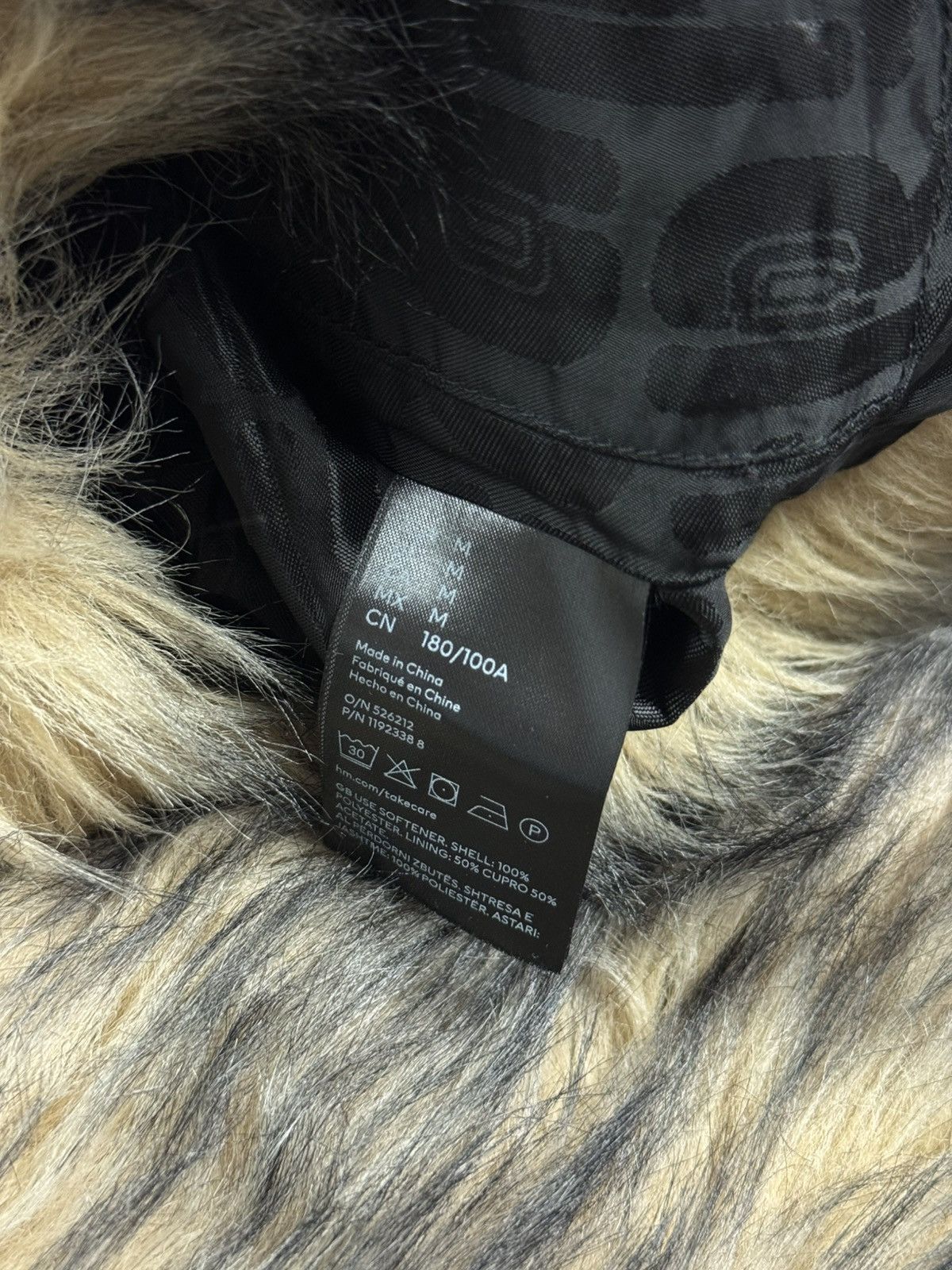 H&M × Paco Rabanne Rabanne x H&M Animal Print Faux Fur Hooded Jacket Size M / US 6-8 / IT 42-44 - 18 Thumbnail