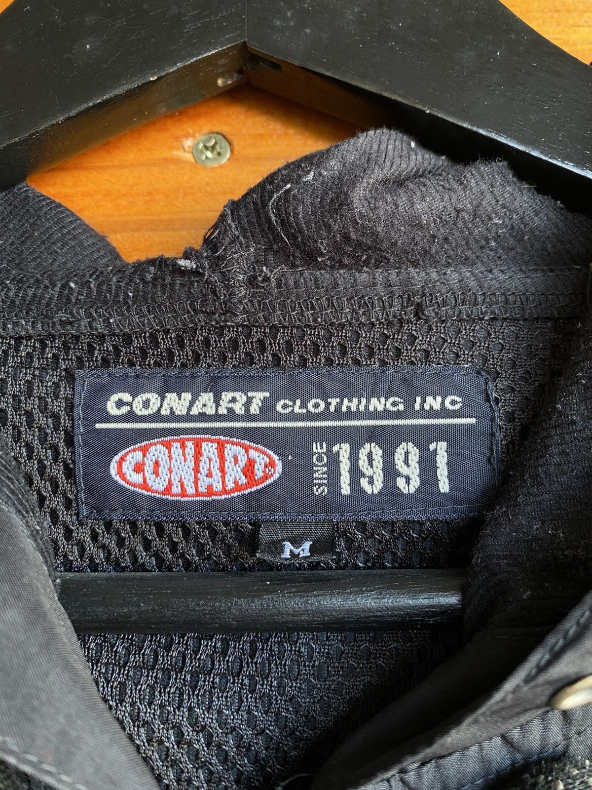 Vintage Vintage CONART 1991 Hooded Jacket – Black Hip Hop Streetwear Size US M / EU 48-50 / 2 - 6 Thumbnail