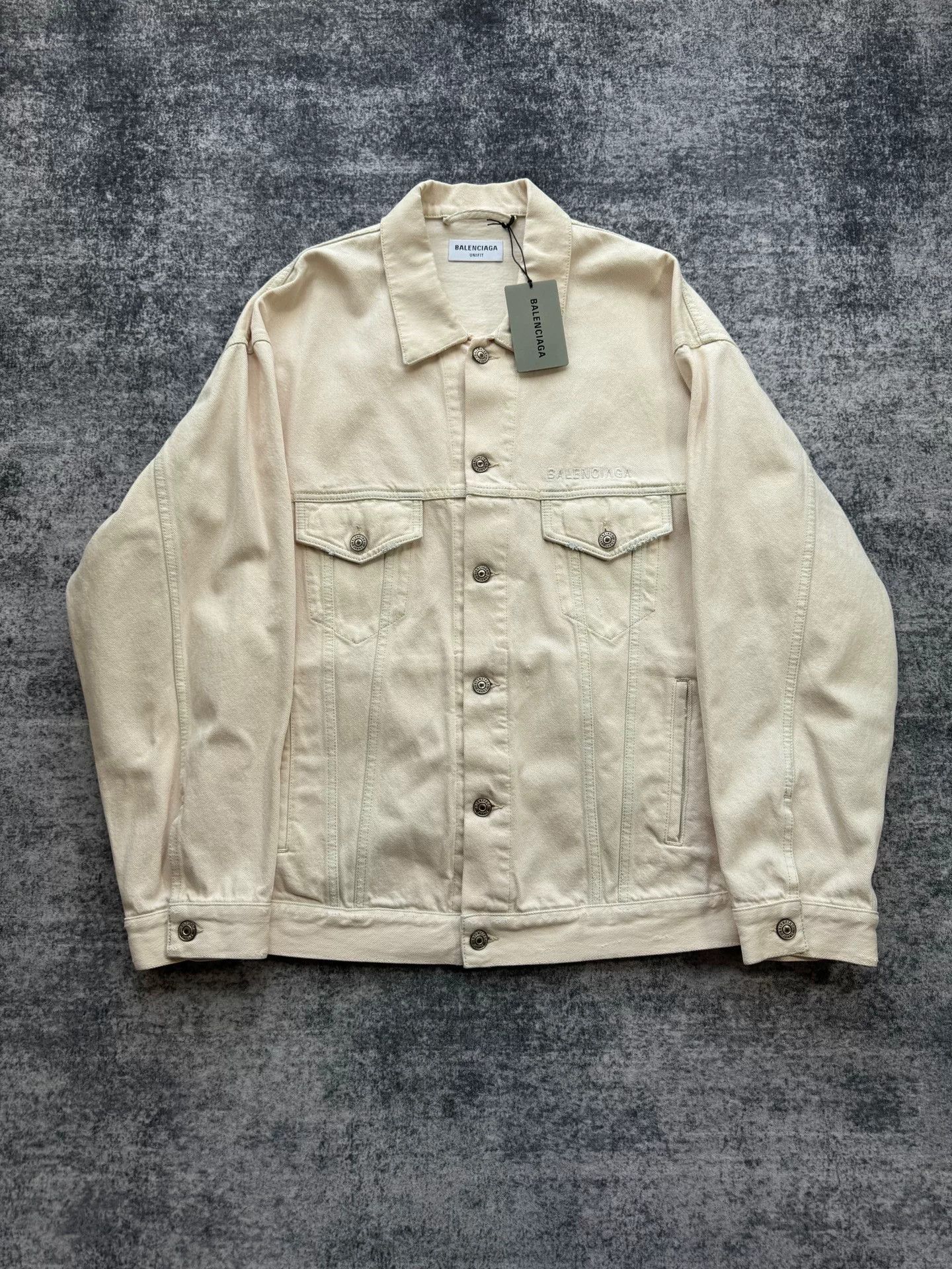 Balenciaga balenciaga beige distressed denim jacket Size US M / EU 48-50 / 2 - 1 Thumbnail