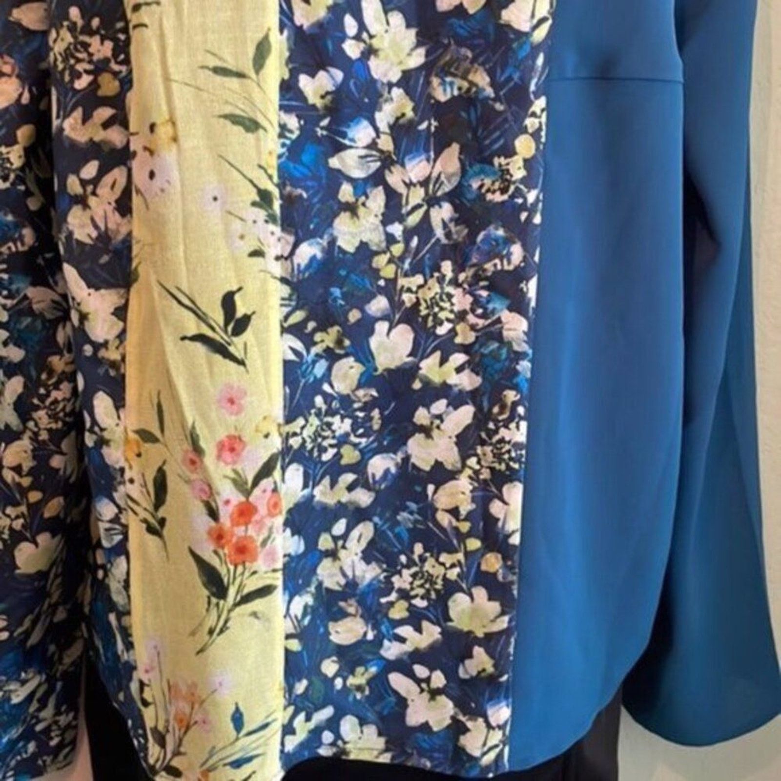 Acne Studios Acne studio Loretta Floral Print Blouse Green size 6 Size M / US 6-8 / IT 42-44 - 9 Thumbnail