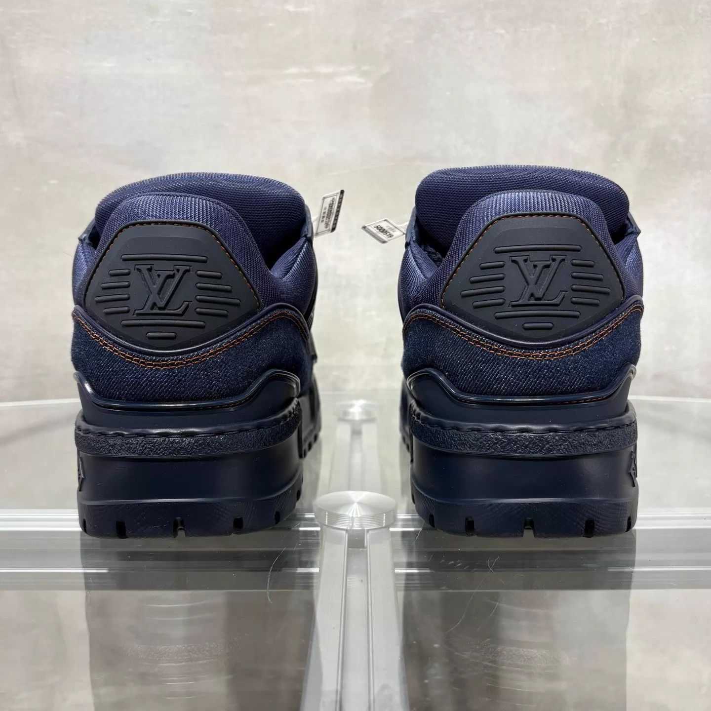 Louis Vuitton LV Trainer Maxi Blue Denim Round Toe UK5 (39) BNIB Size US 7.5 / IT 37.5 - 6 Thumbnail