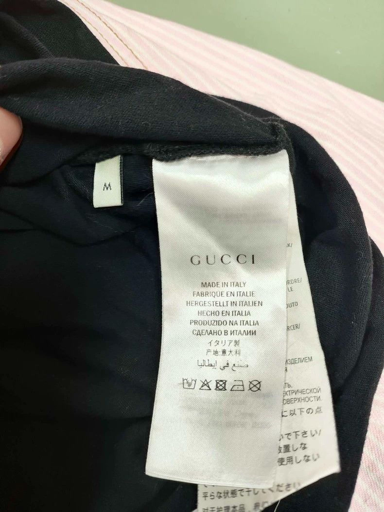 Gucci GucciBlack dark pattern logo short sleeves 2503-Nextarrow Size US M / EU 48-50 / 2 - 4 Thumbnail