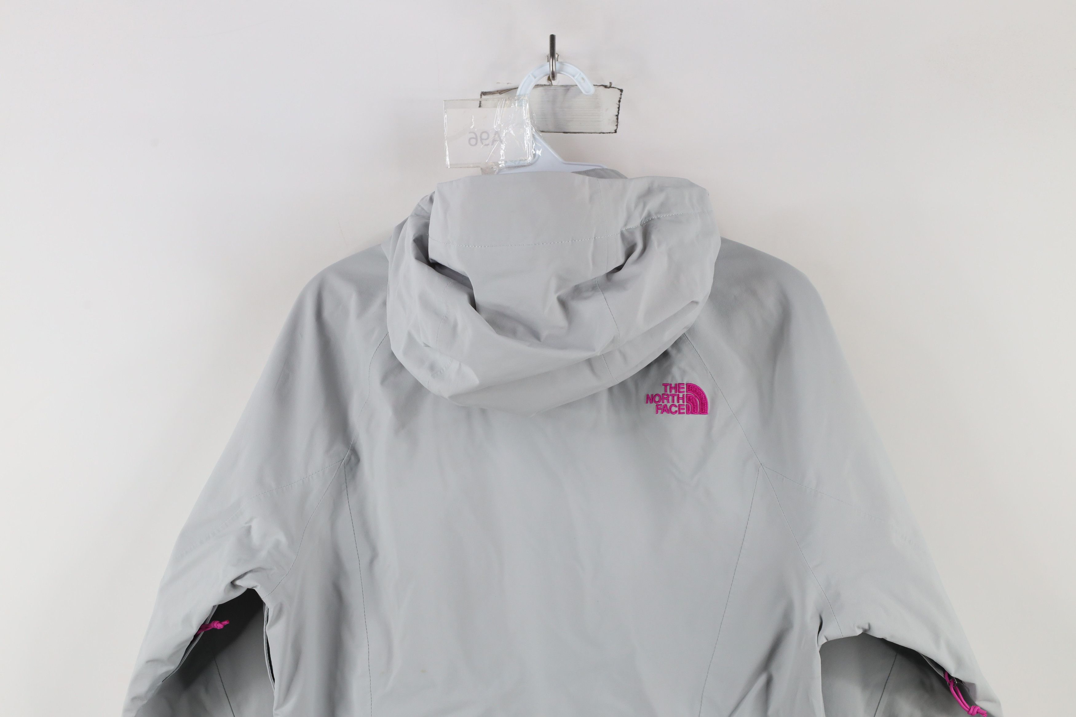 The North Face × Vintage The North Face Waterproof DryVent Hooded Rain Jacket Size M / US 6-8 / IT 42-44 - 17 Thumbnail