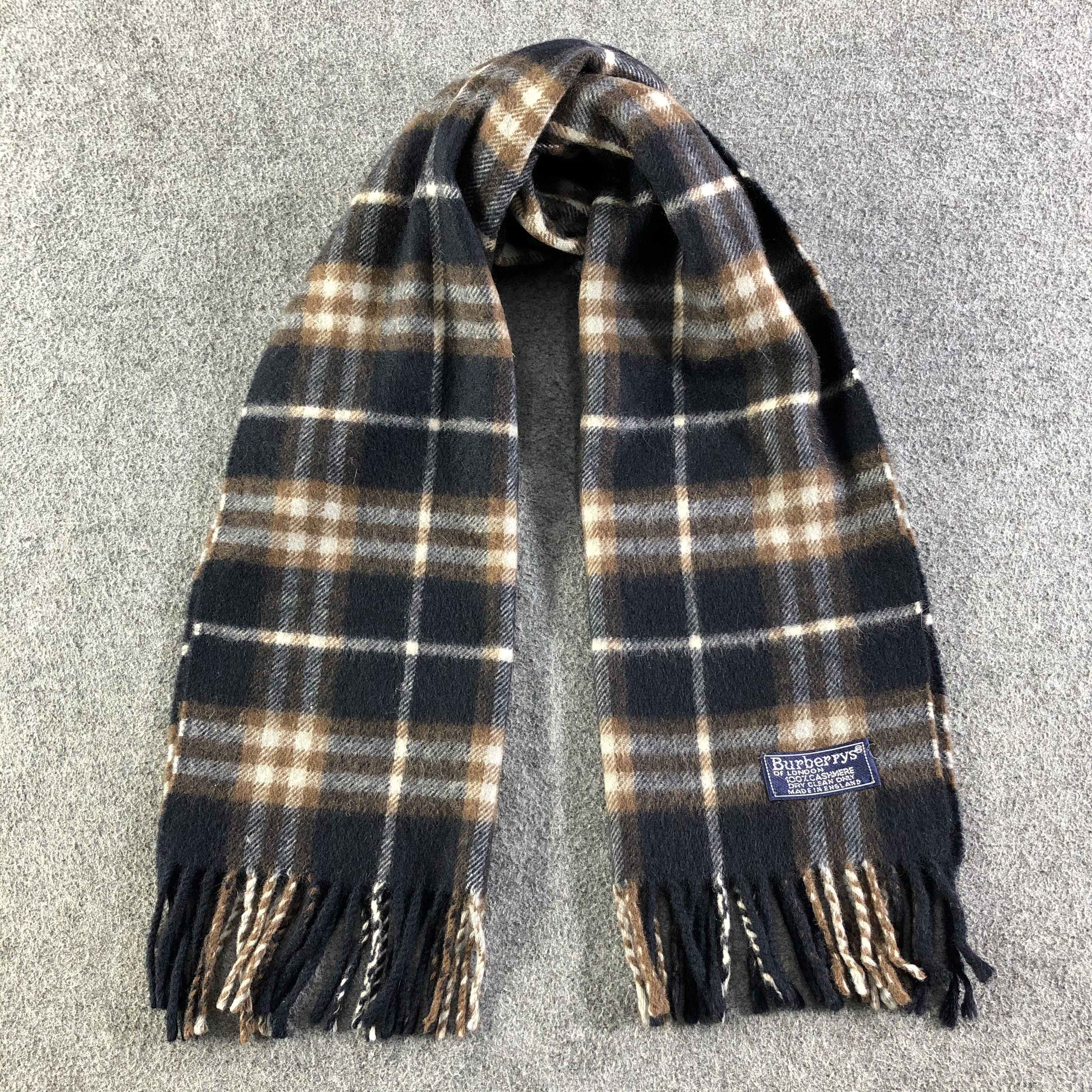 Burberry Burberrys Cashmere Scarf / Muffler / Neckwear Size ONE SIZE - 1 Thumbnail