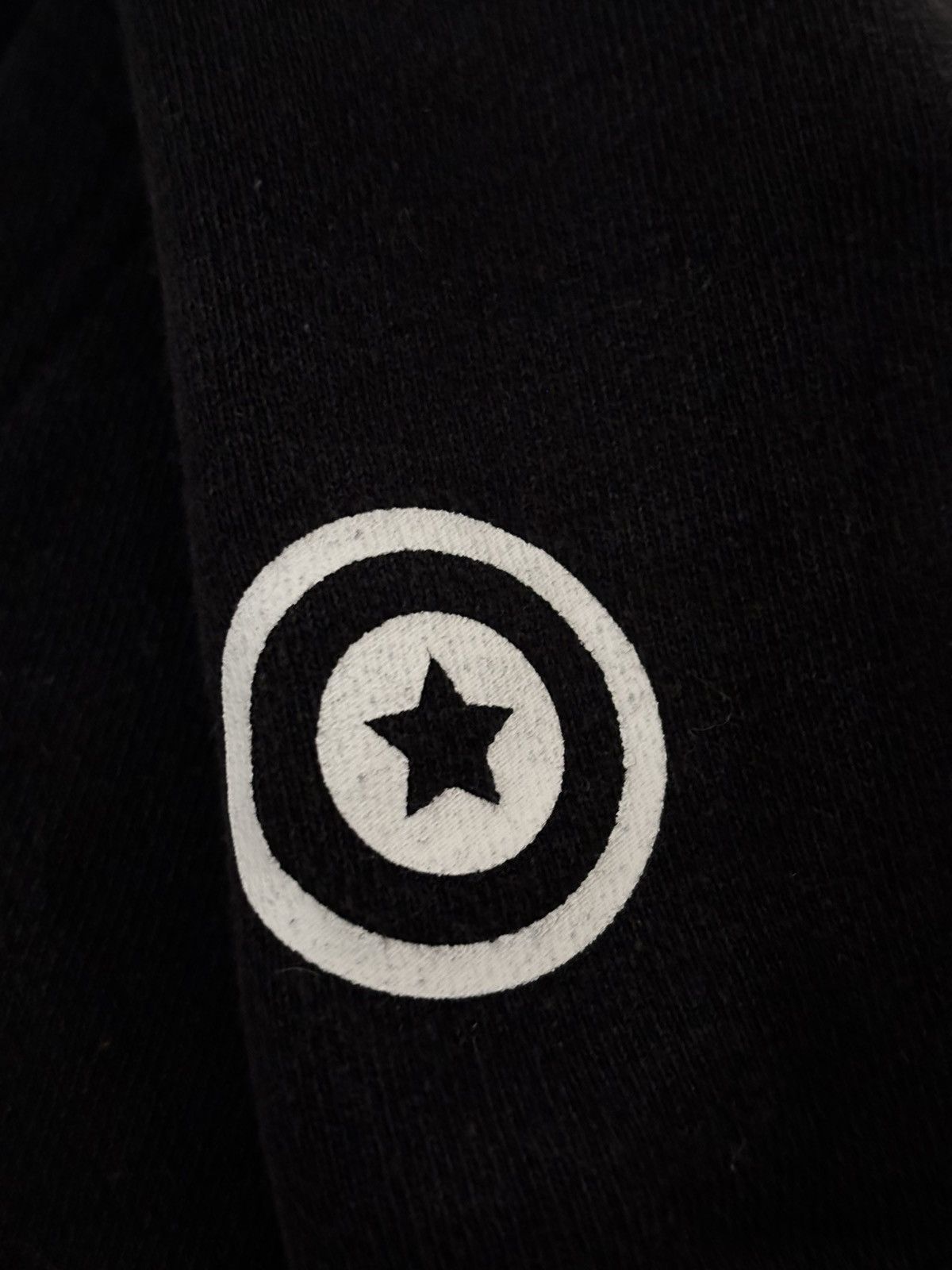 Bape Auth ale bape glow in the dark shark full zip hoodie M used Size US M / EU 48-50 / 2 - 7 Thumbnail