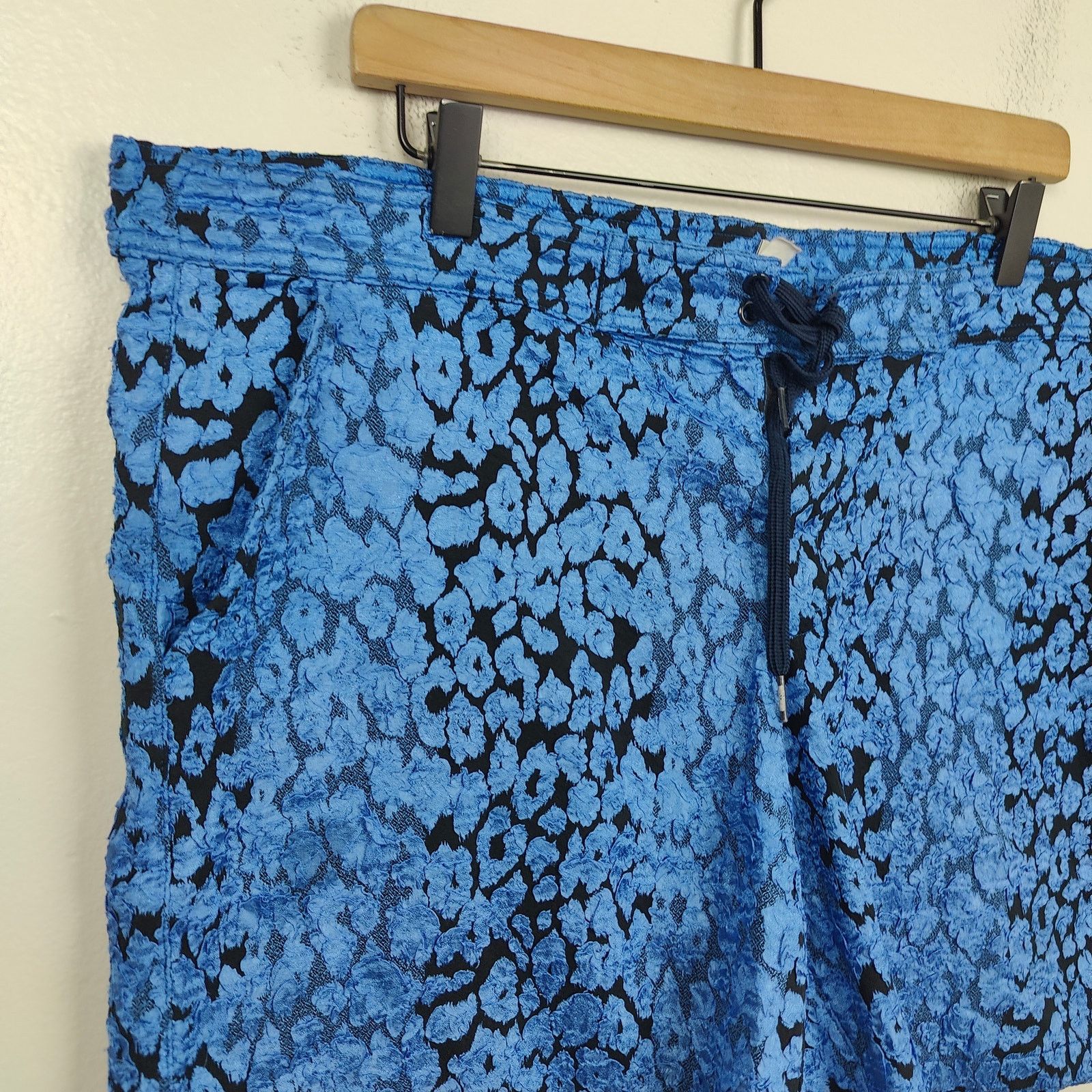 Other Moschino Swim Shorts Mens 42 Blue Metallic Leopard Print Size US 36 / EU 52 - 2 Thumbnail