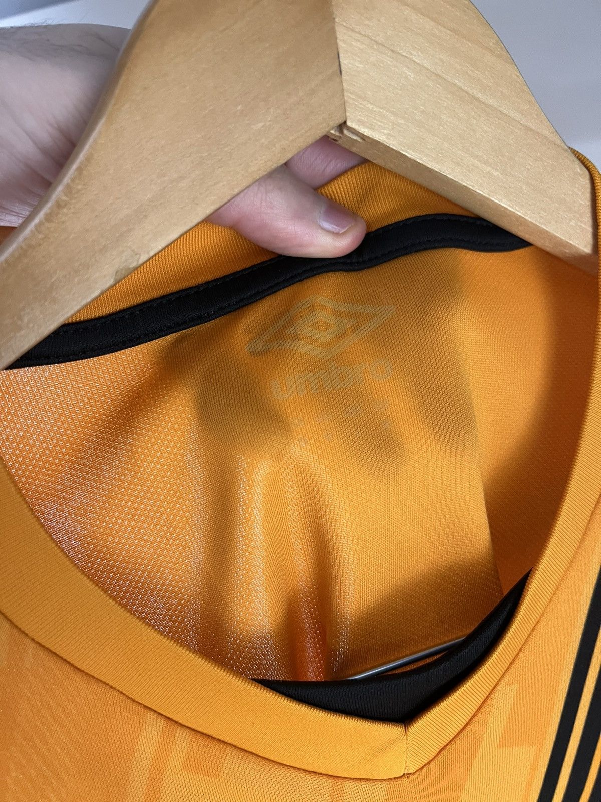 Umbro VINTAGE UMBRO FC HULL CITY ENGLAND SOCCER JERSEY RETRO Y2K Size US S / EU 44-46 / 1 - 9 Thumbnail