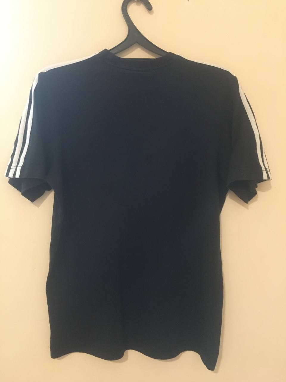 Adidas × Vintage Adidas Golden-logo black T-shirt Size US S / EU 44-46 / 1 - 2 Thumbnail