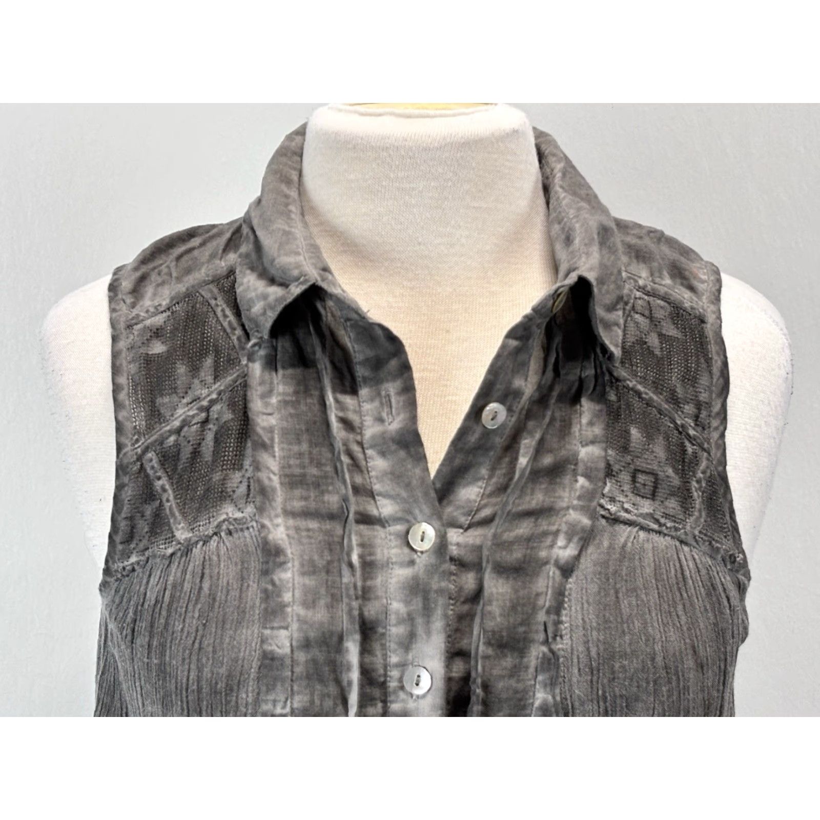 Free People VINTAGE Free People Sleeveless Tunic Shirt XS Gray Pintuck Pleat Bohemian Womens Size XS / US 0-2 / IT 36-38 - 5 Thumbnail