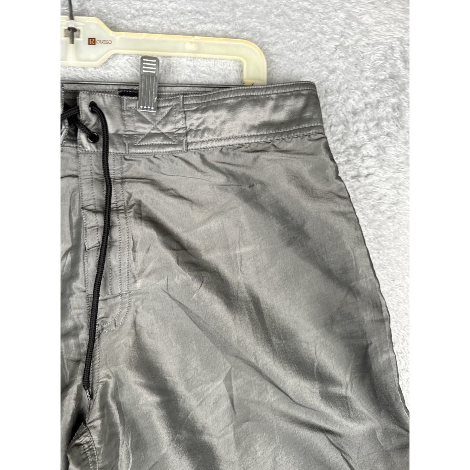 The North Face The North Face Shorts Mens 34 Gray Nylon Quick Dry 9 Inseam Bermuda Casual Outdoor Summer Pockets Drawstring Mens Size US 34 / EU 50 - 5 Thumbnail