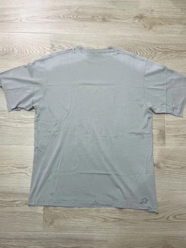 Balenciaga Balenciaga Gray Distressed Short Sleeve Tee. Size US XS / EU 42 / 0 - 7 Thumbnail