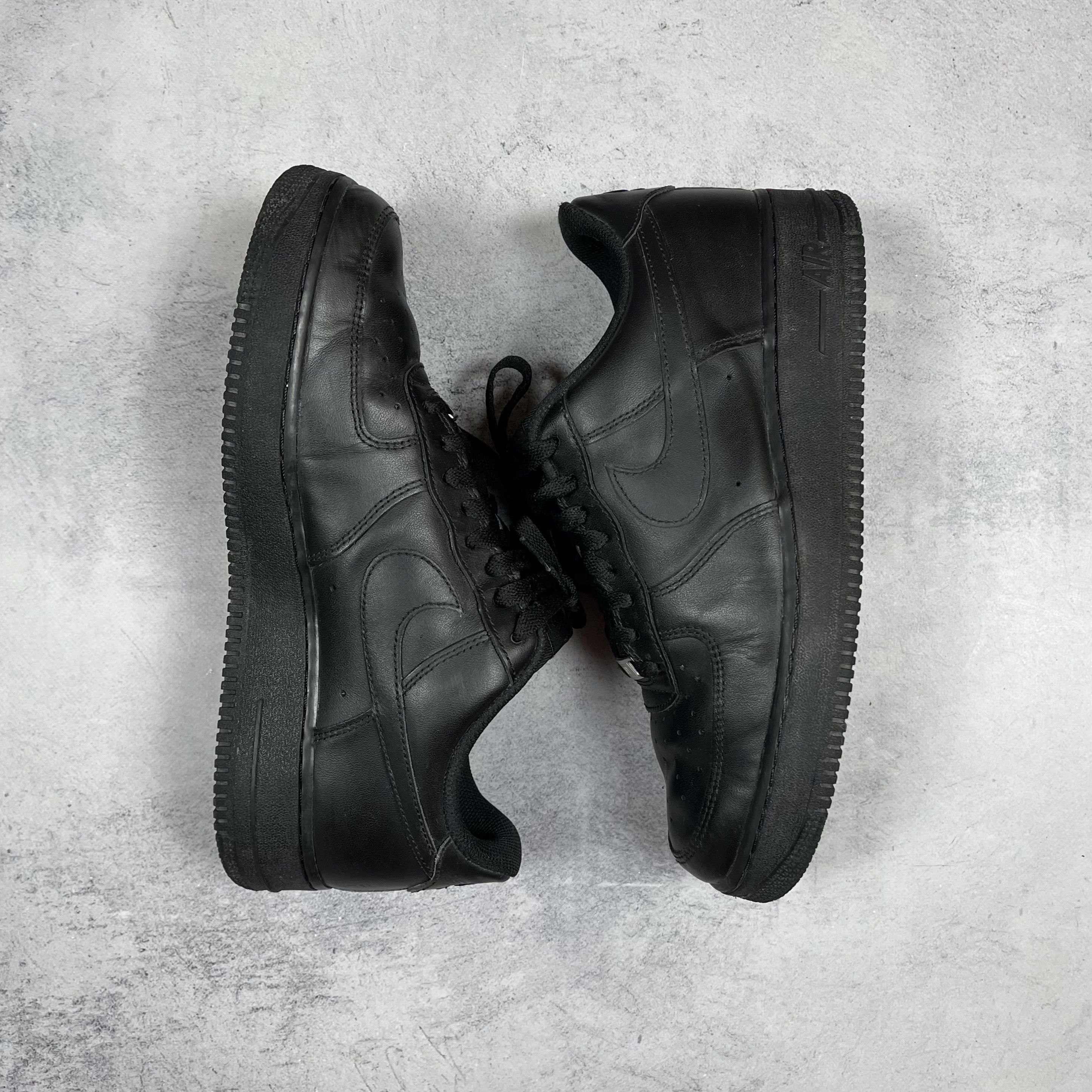 Nike Nike Air Force 1 Black Low Top Sneakers Size 44 Size US 11 / EU 44 - 6 Thumbnail