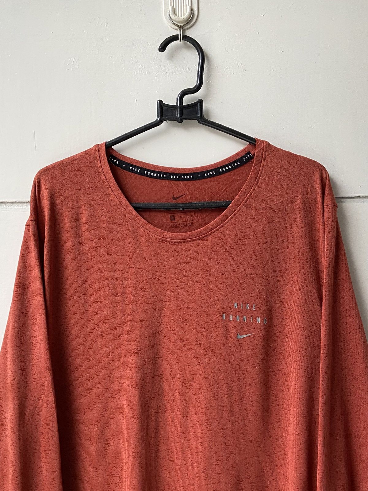 Nike NIKE DRI-FIT Long Sleeve T-shirt Size US S / EU 44-46 / 1 - 3 Thumbnail