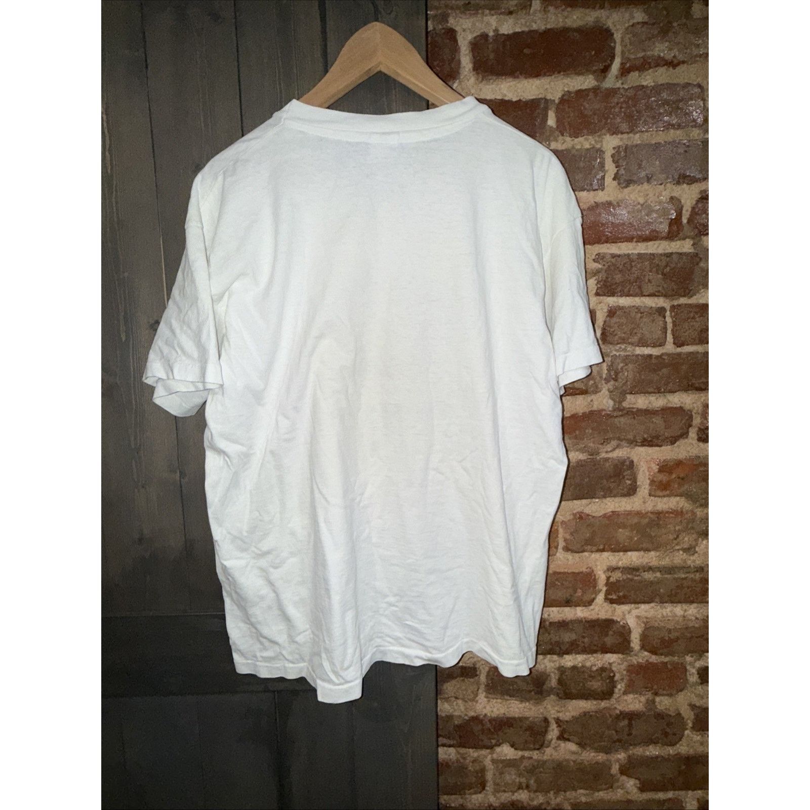 Hard Rock Cafe Hard Rock Cafe White Tee Single Stitch VTG 90s Colors Sz XL Size US XL / EU 56 / 4 - 8 Thumbnail