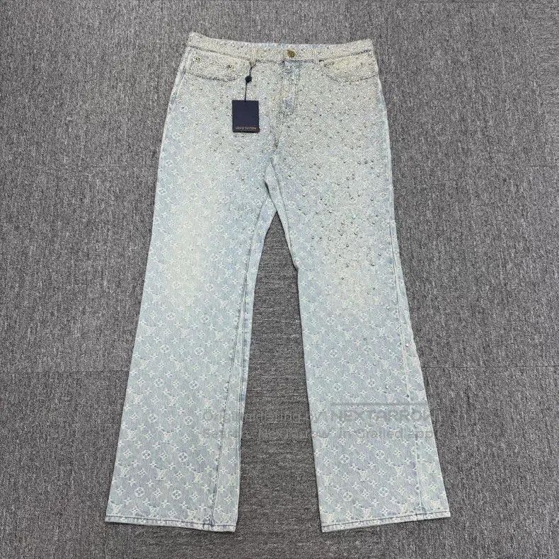 Louis Vuitton Louis Vuitton Decorated Denim Pants Size 38. Size US 38 / EU 54 - 1 Thumbnail